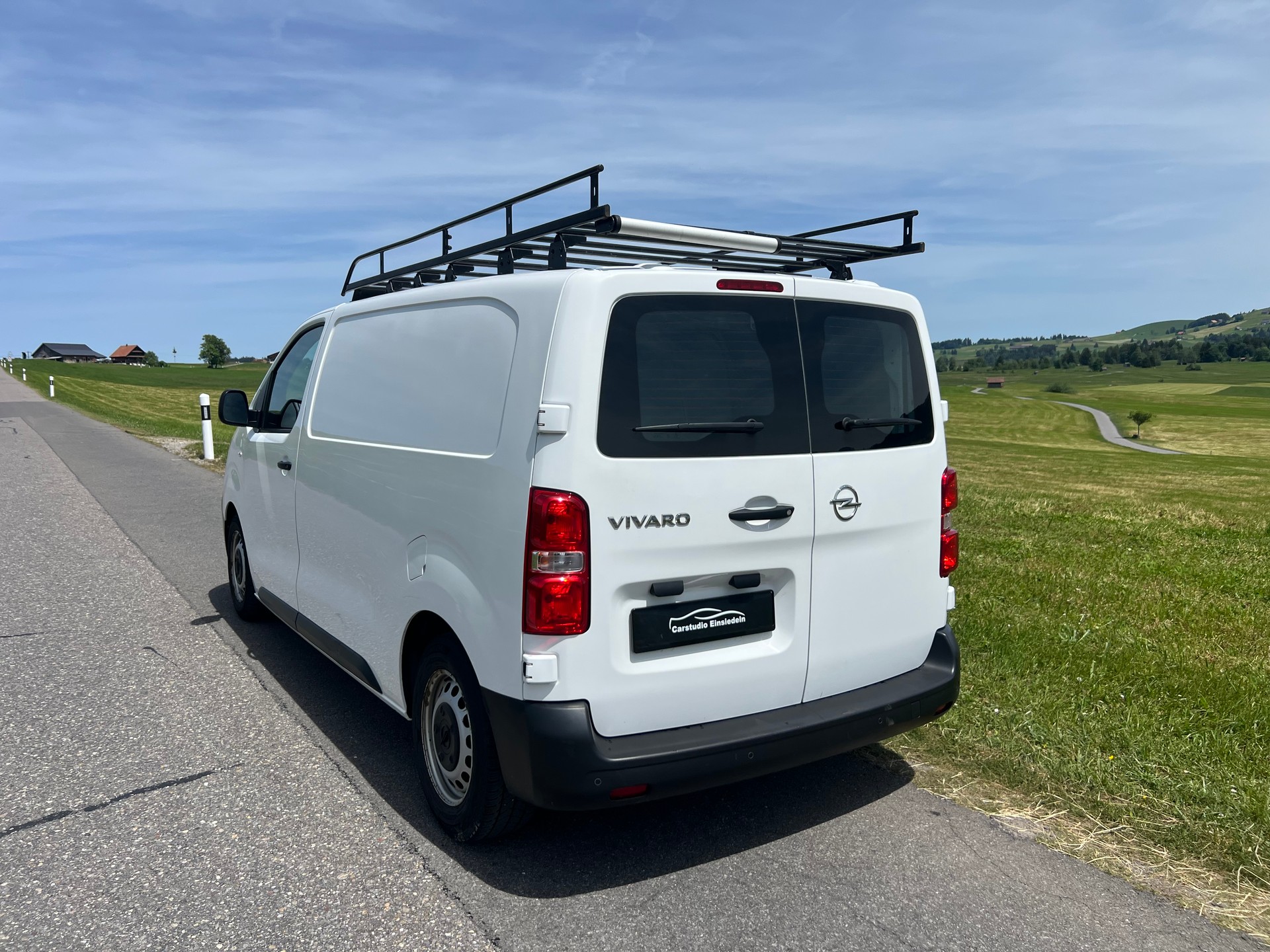 OPEL Vivaro Cargo 1.5 D Inkl. Innenausbauen-image-3