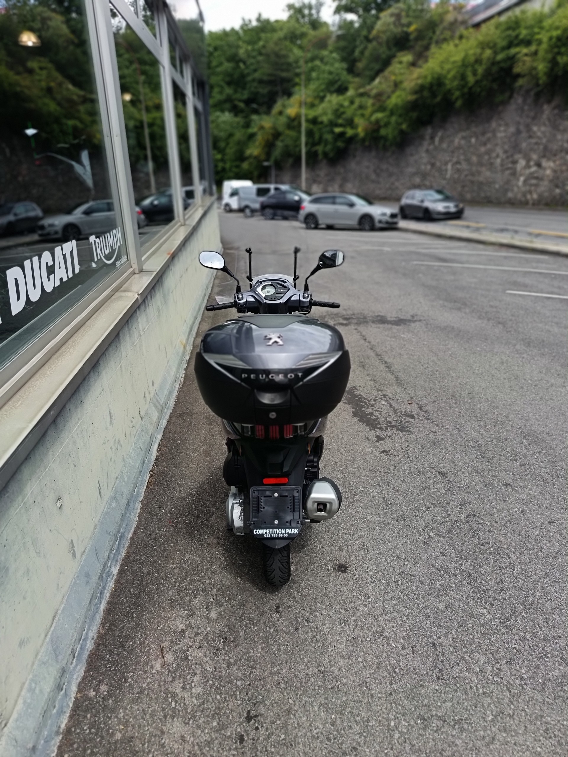 PEUGEOT Belville Allure 125 i LC-showroom-element-2