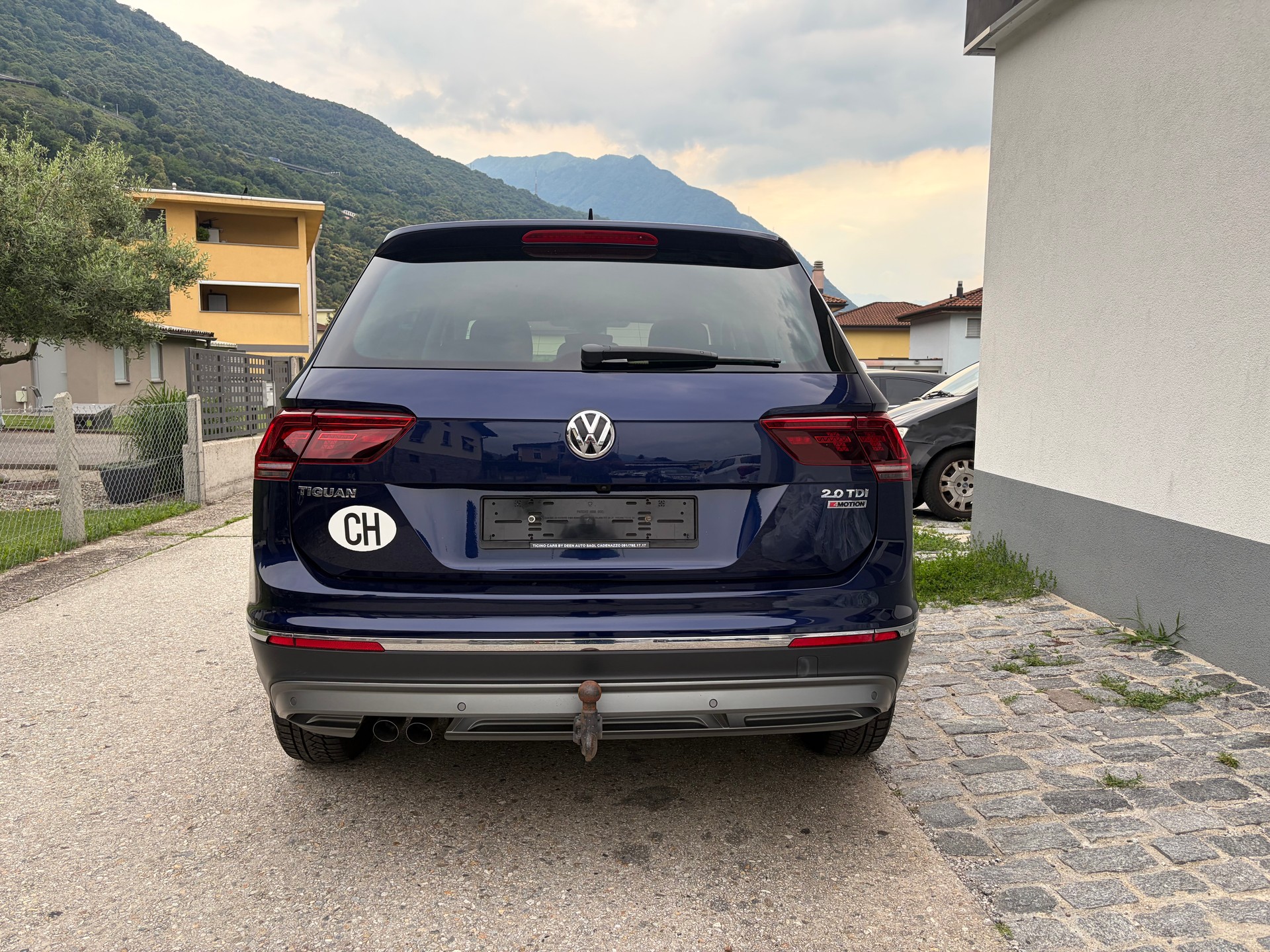 VW Tiguan 2.0 TDI SCR Highline 4Motion-image-5