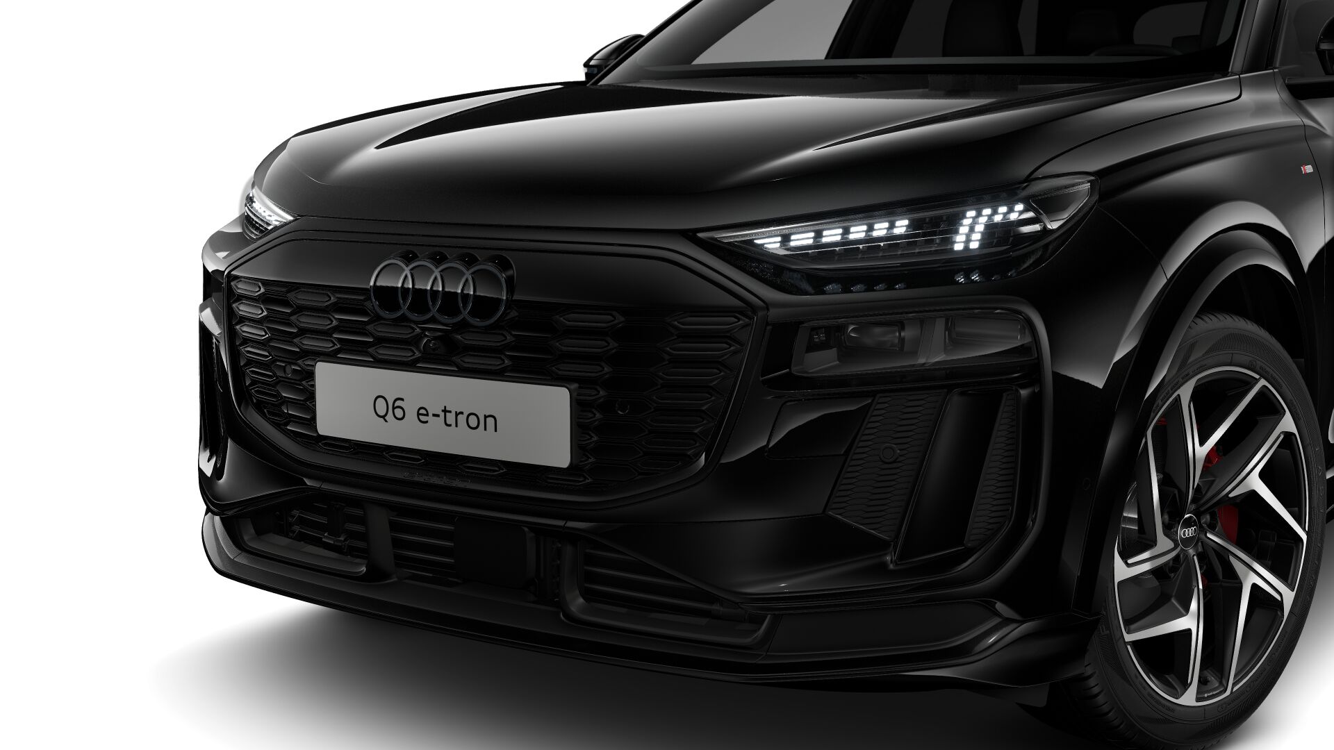 AUDI Q6 e-tron quattro-showroom-element-2