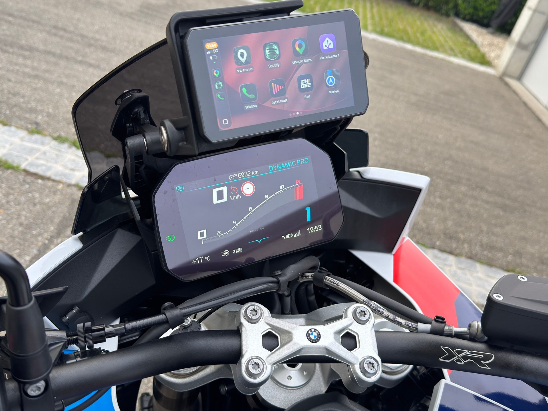 BMW S 1000 XR-image-11