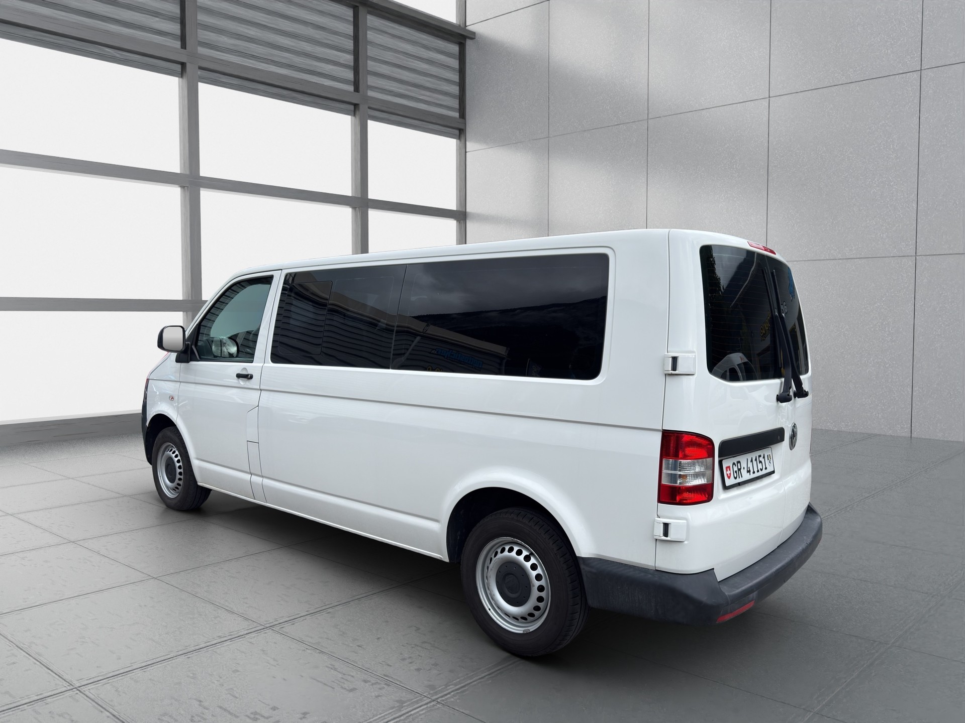 VW T5 2.0 TDI 4x4 langer Radstand 9-Plätzer-image-4