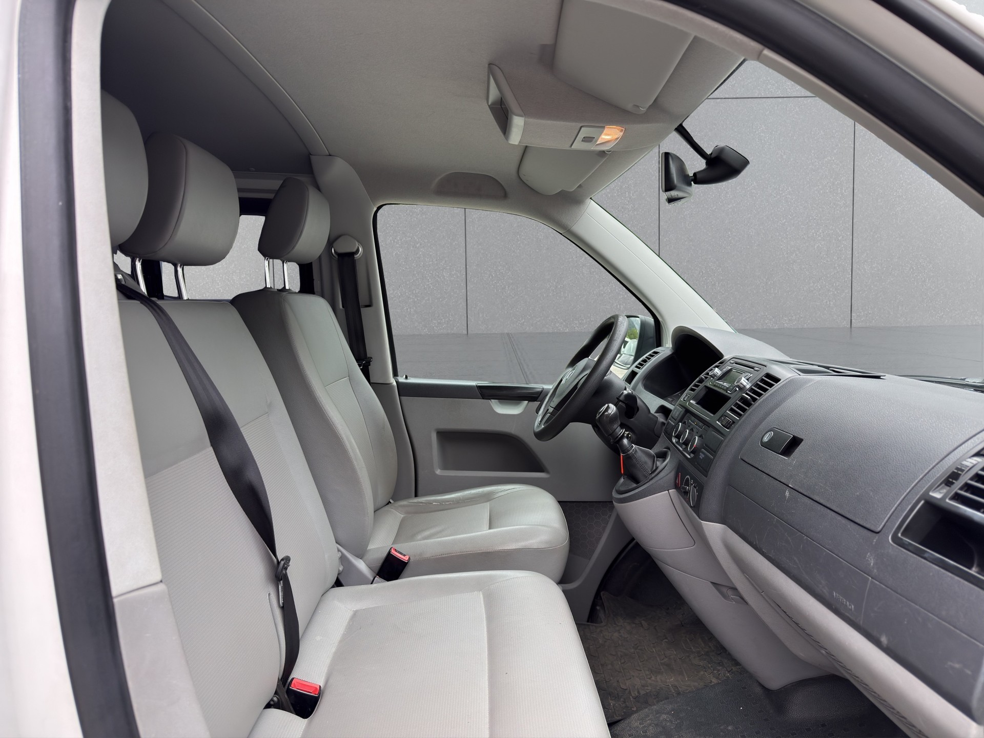 VW T5 2.0 TDI 4x4 langer Radstand 9-Plätzer-image-6