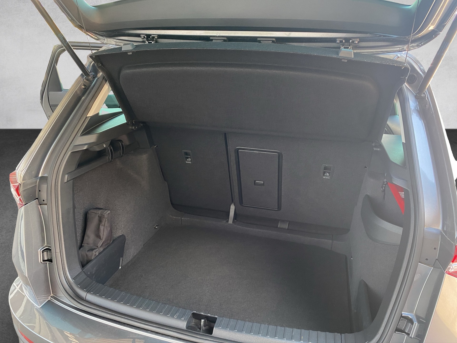 SKODA Karoq 2.0 TDI CR Ambition 4x4 DSG-image-14