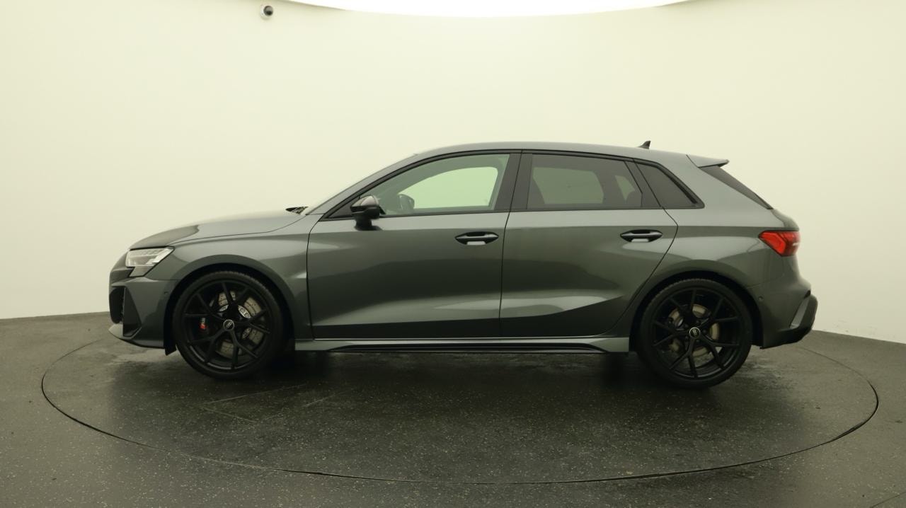 AUDI RS3 Sportback 2.5 TSI quattro S-tronic-showroom-element-1