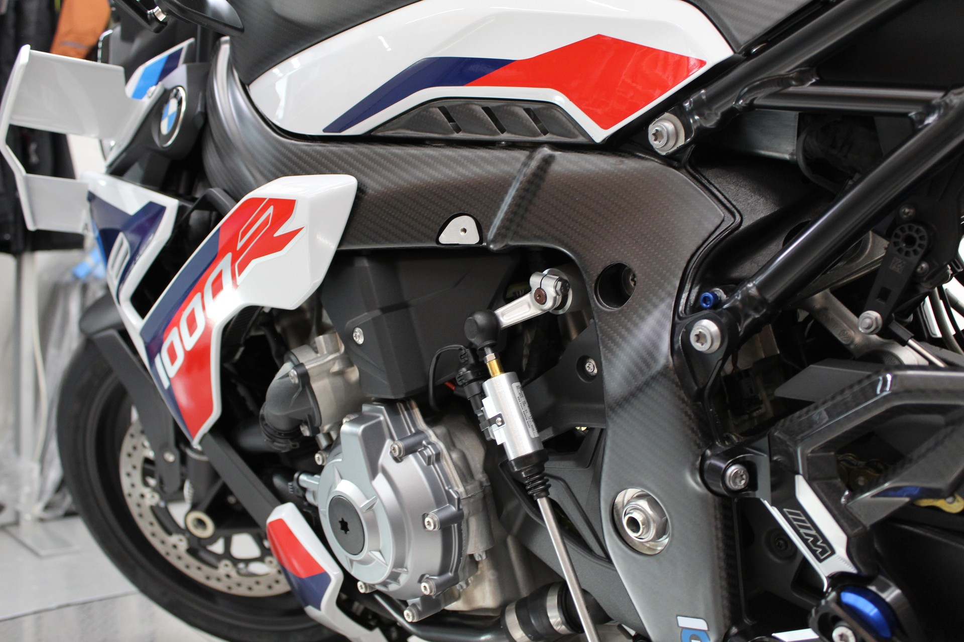 BMW M 1000 R-image-6