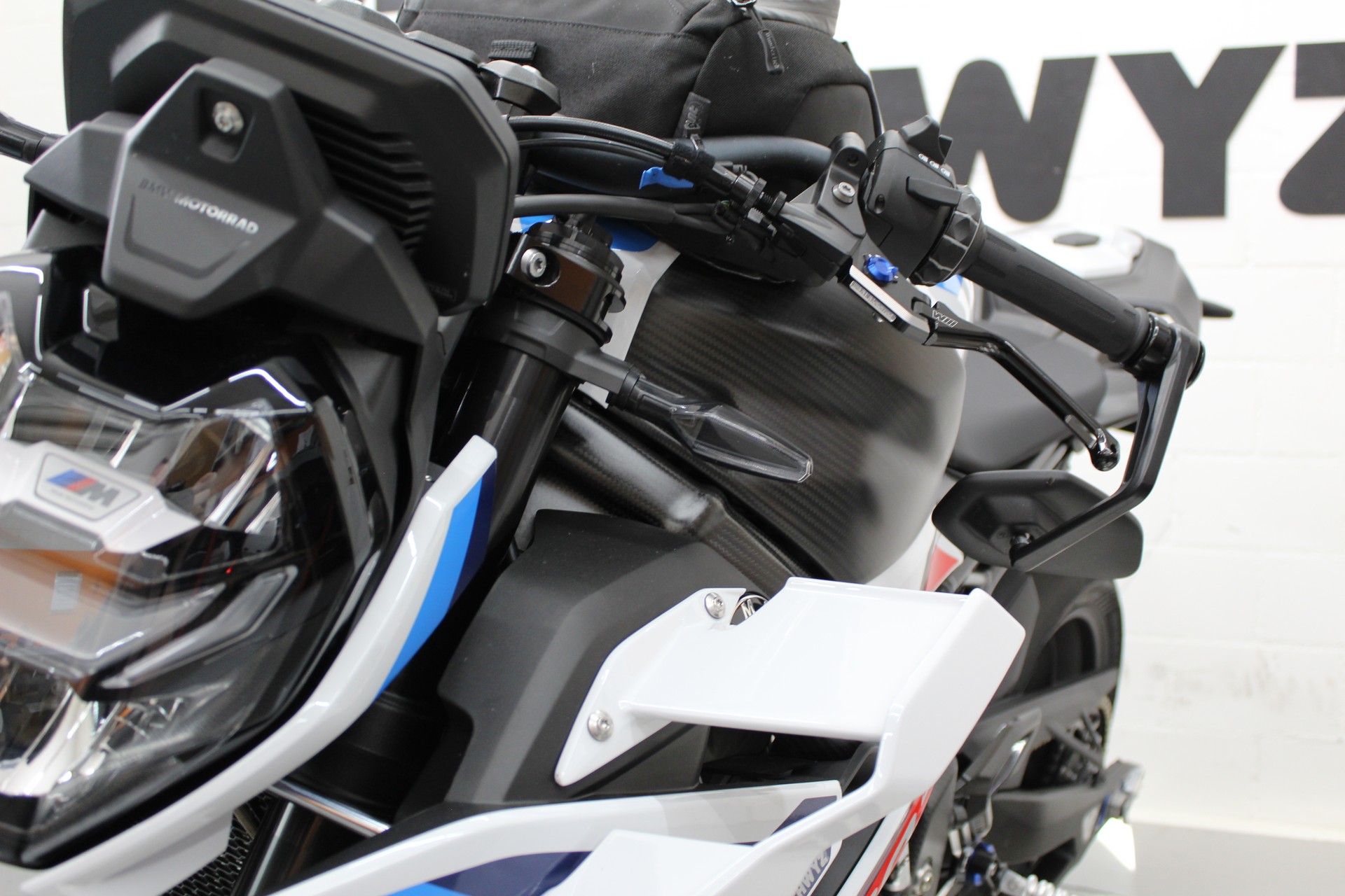 BMW M 1000 R-image-10