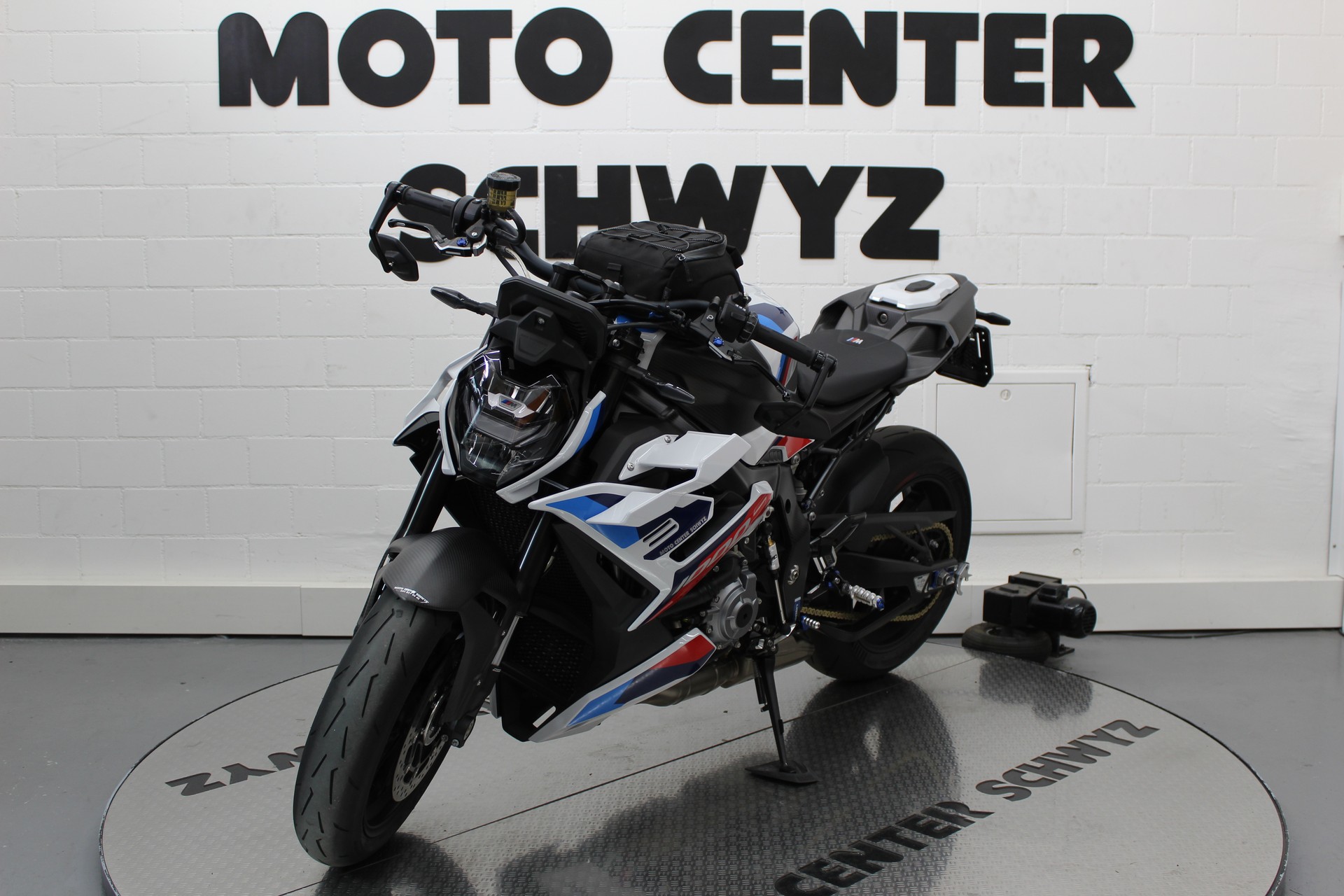 BMW M 1000 R-image-3