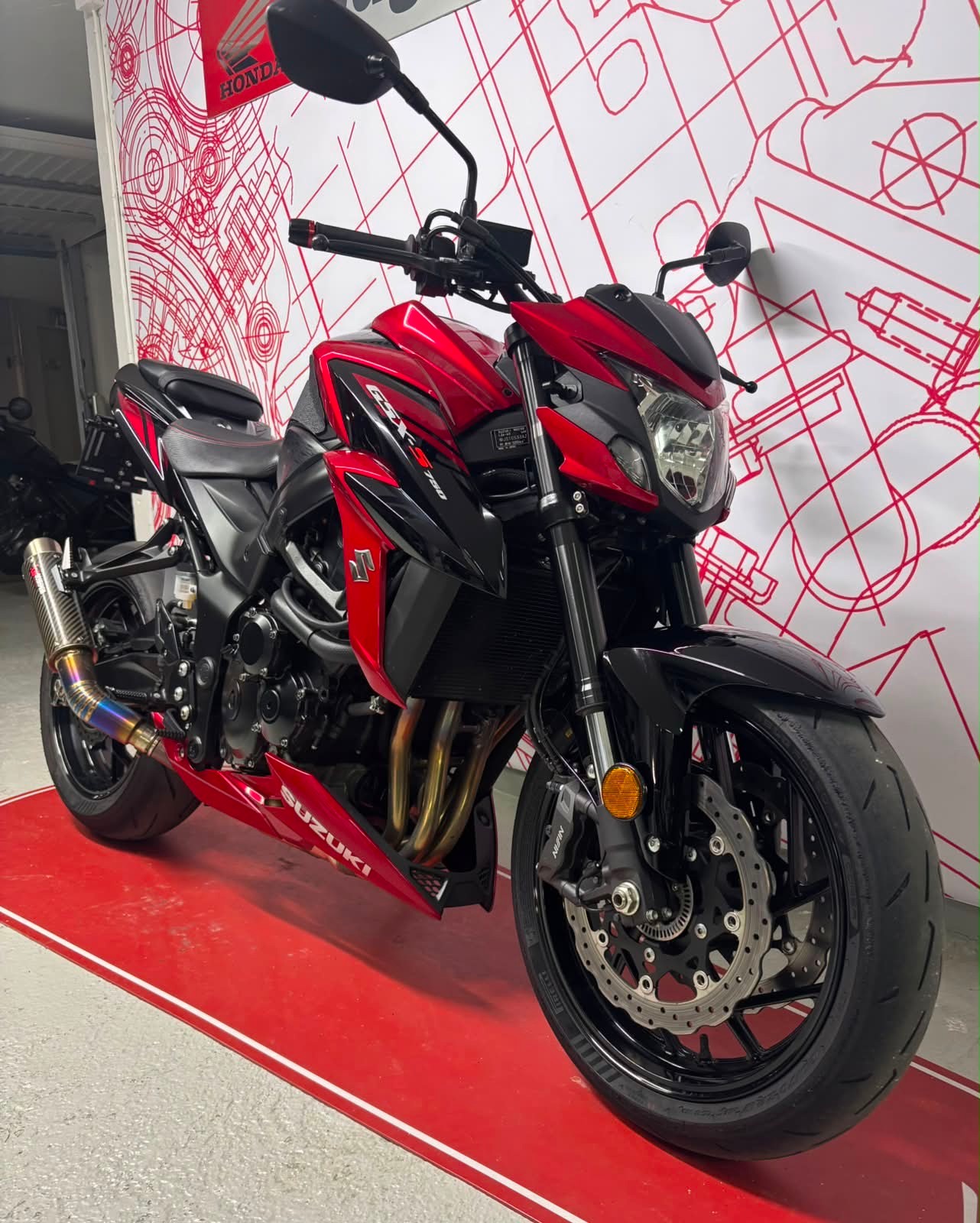 SUZUKI GSX-S 750 EVO ABS-image-1
