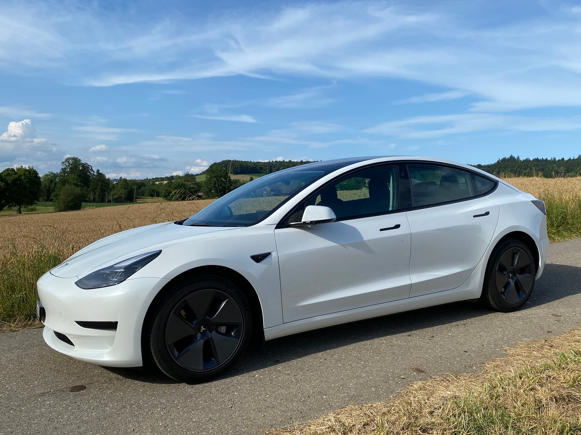 TESLA Modell 3-image-2