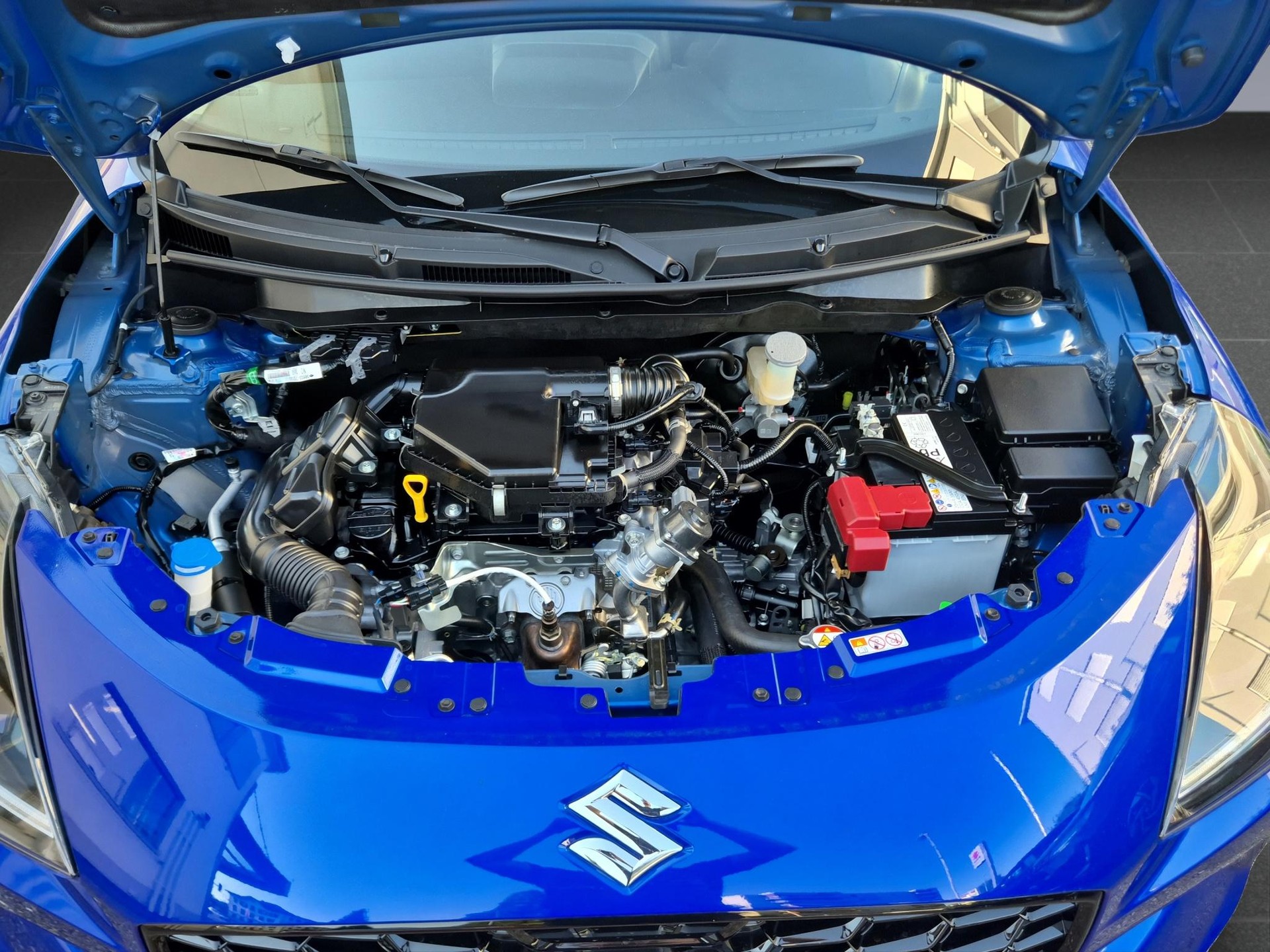 SUZUKI Swift 1.2 Unico Hybrid-image-19