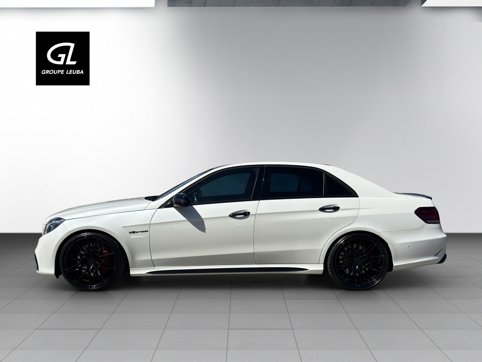 MERCEDES-BENZ E 63 AMG-image-4
