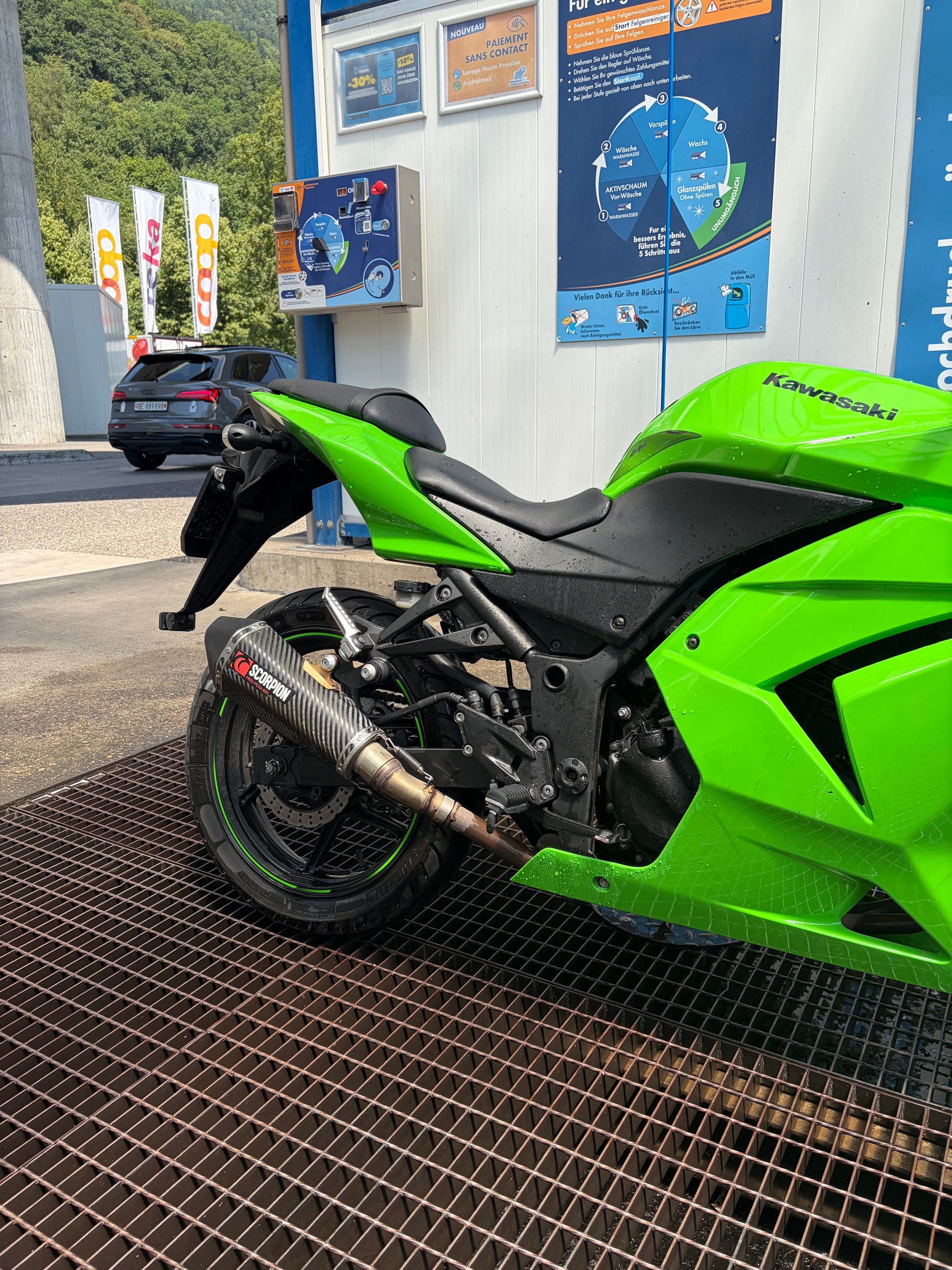KAWASAKI Ninja 250 R-image-1
