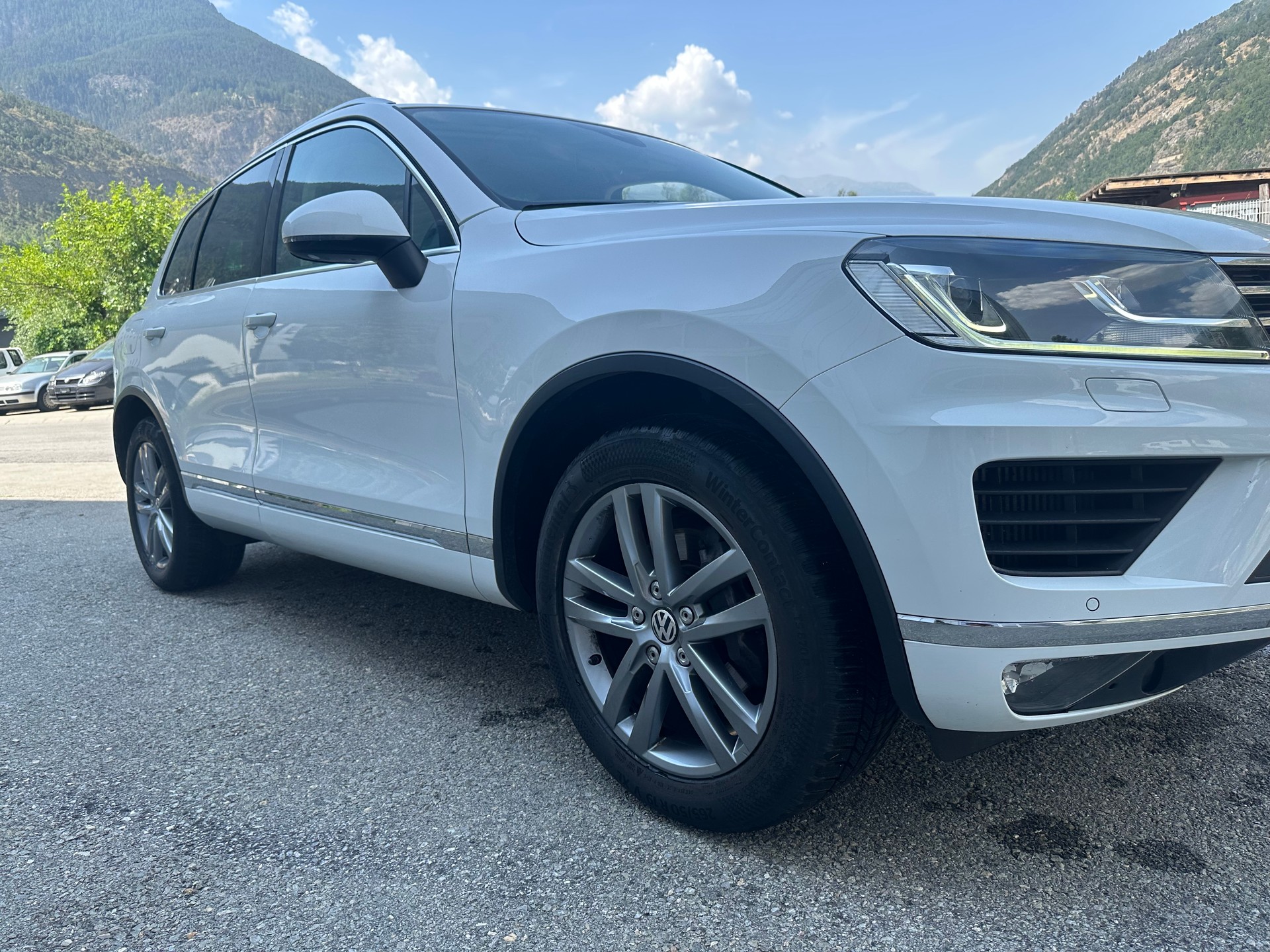 VW Touareg 3.0 TDI BMT Executive Edition Tiptronic-image-7
