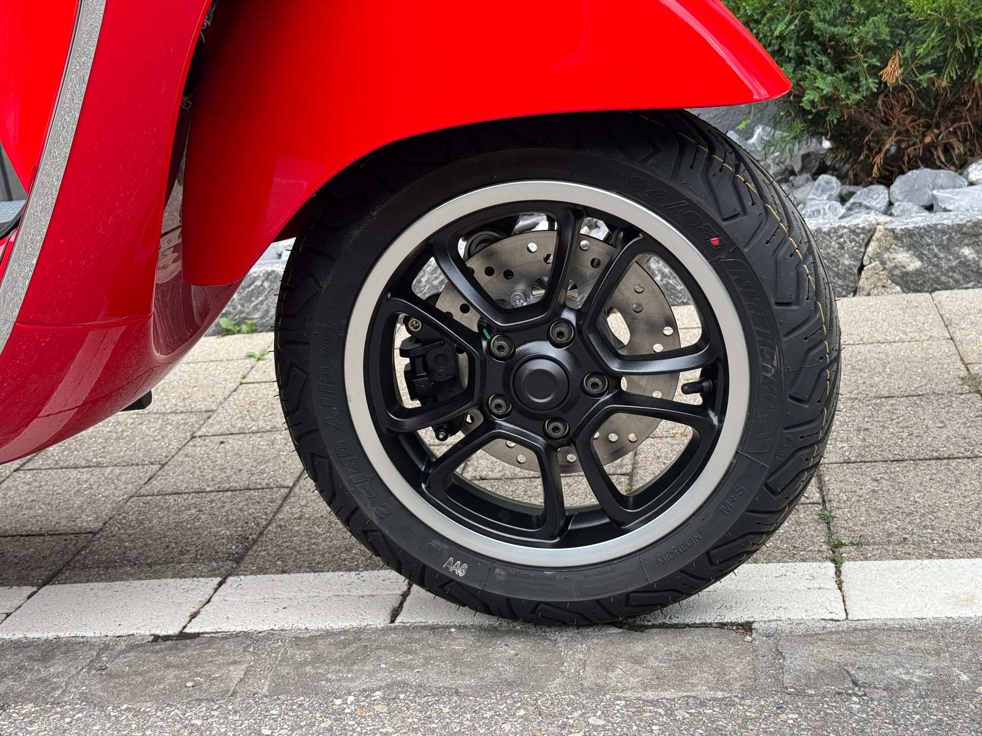 PIAGGIO Vespa GTS 125 Super RST Euro 5+-image-14