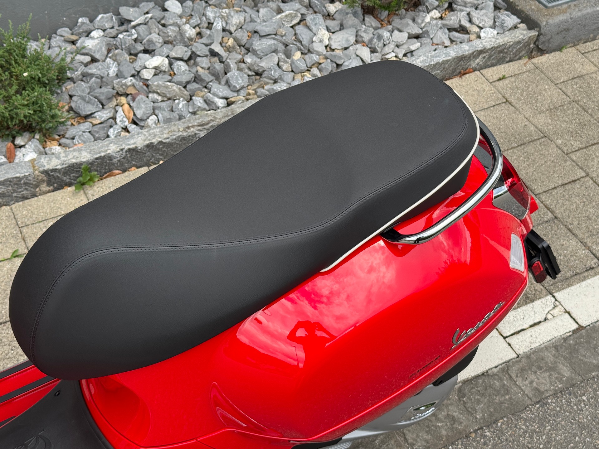 PIAGGIO Vespa GTS 125 Super RST Euro 5+-image-10