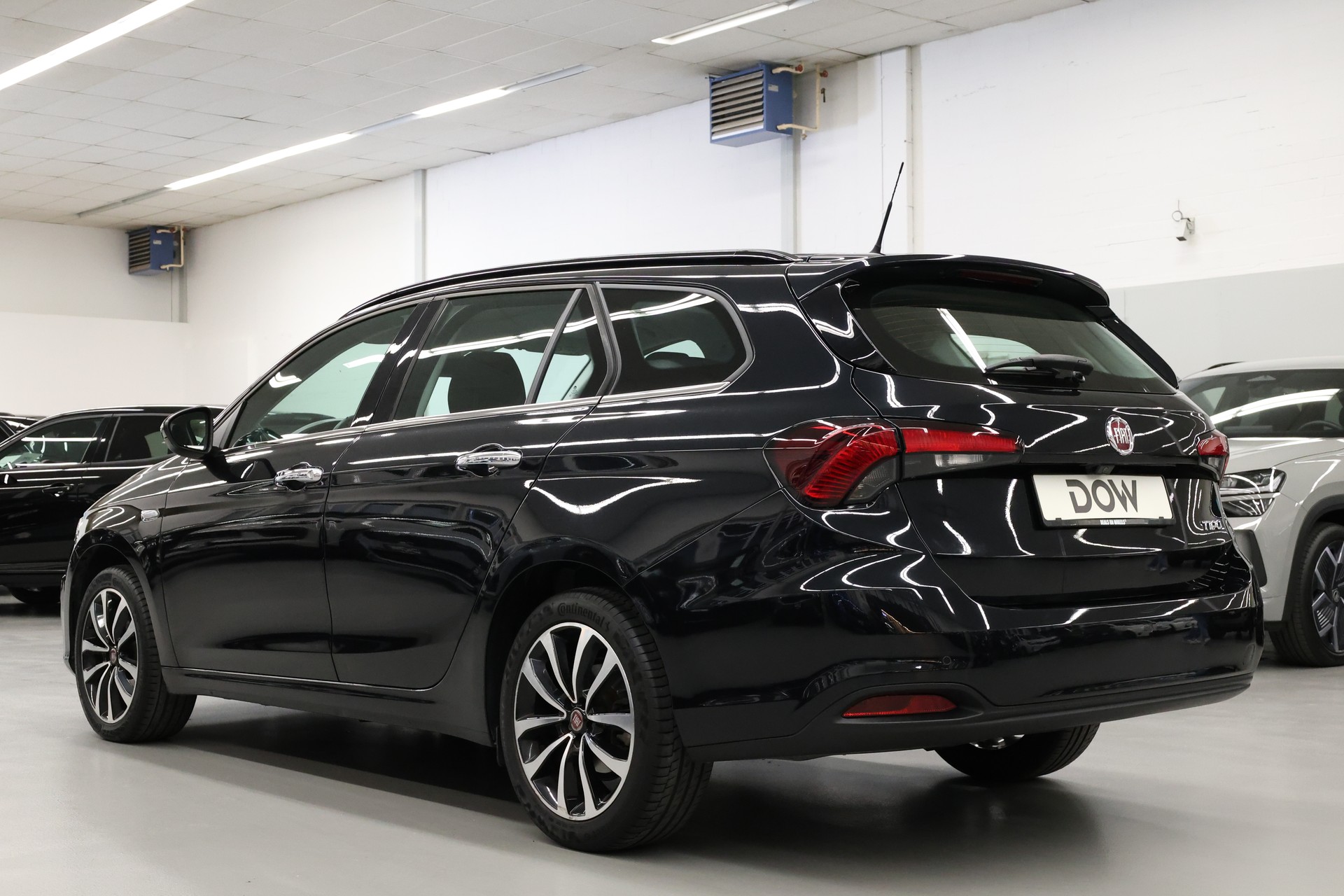FIAT Tipo SW 1.6 JTD Lounge DCT-showroom-element-3
