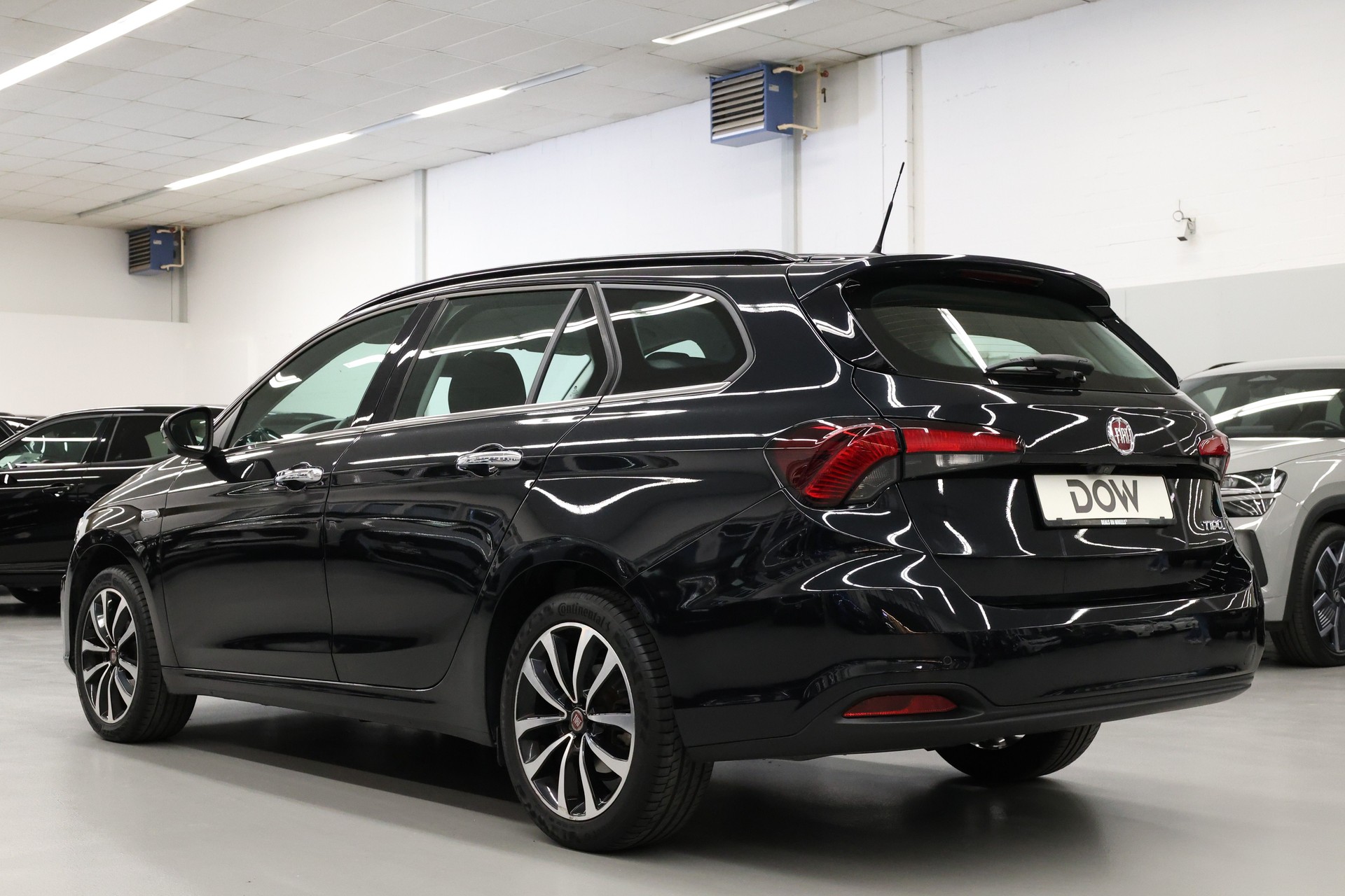 FIAT Tipo SW 1.6 JTD Lounge DCT-showroom-element-3