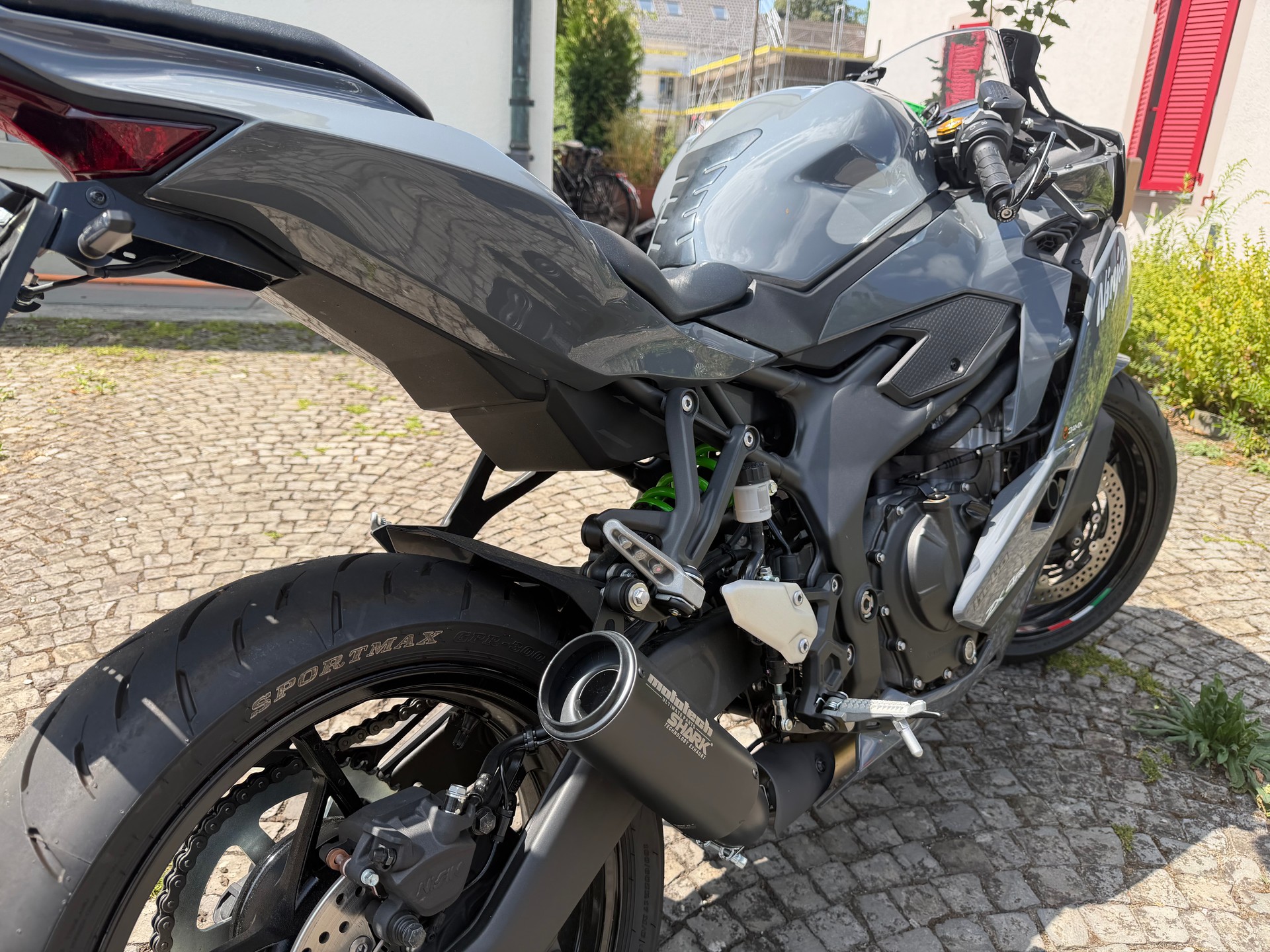KAWASAKI NINJA ZX-4RR MY26 (auf 35kW gedrosselt)-image-5