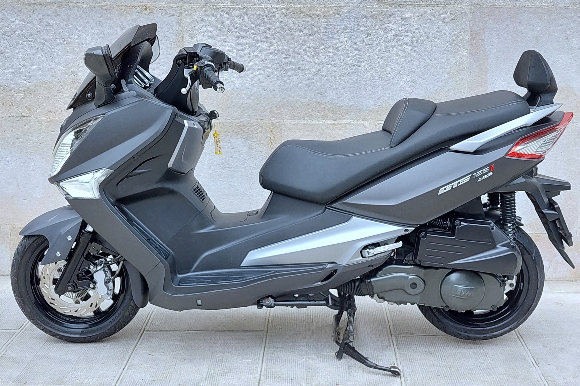 SYM GTS 125 ABS-image-2