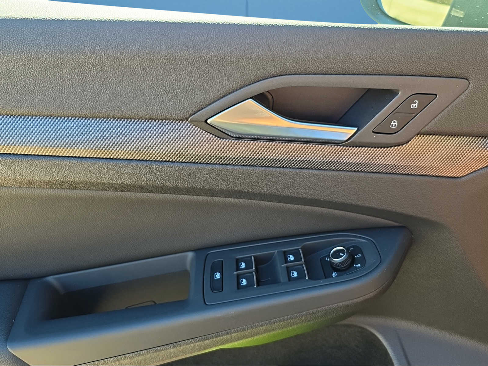 VW Golf 2.0 TSI R DSG 4 Motion-image-15