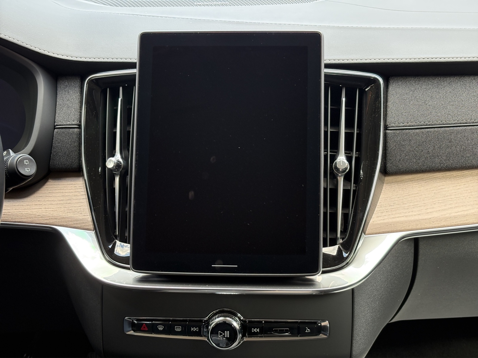 VOLVO XC90 T8 eAWD PluginHybrid Plus Dark Geartronic-image-12