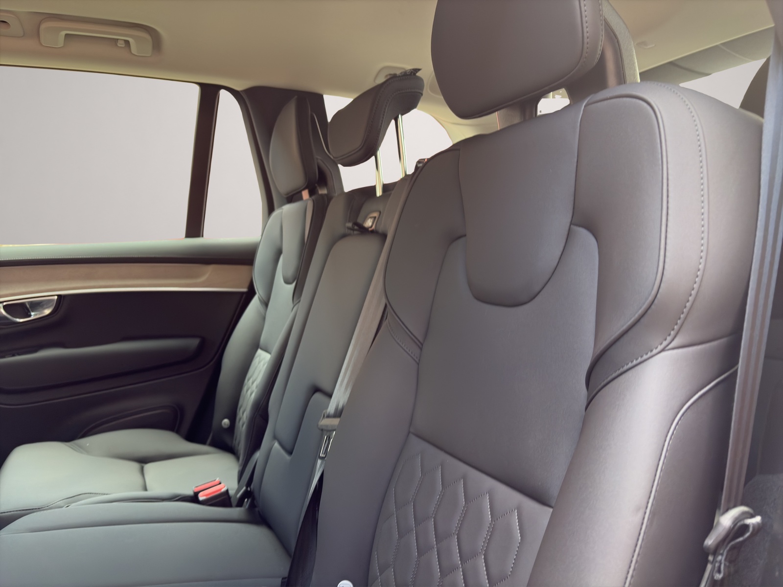 VOLVO XC90 T8 eAWD PluginHybrid Plus Dark Geartronic-image-14