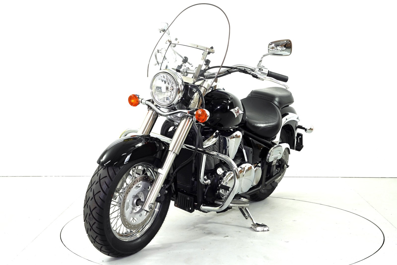 KAWASAKI VN 900 Classic-image-2