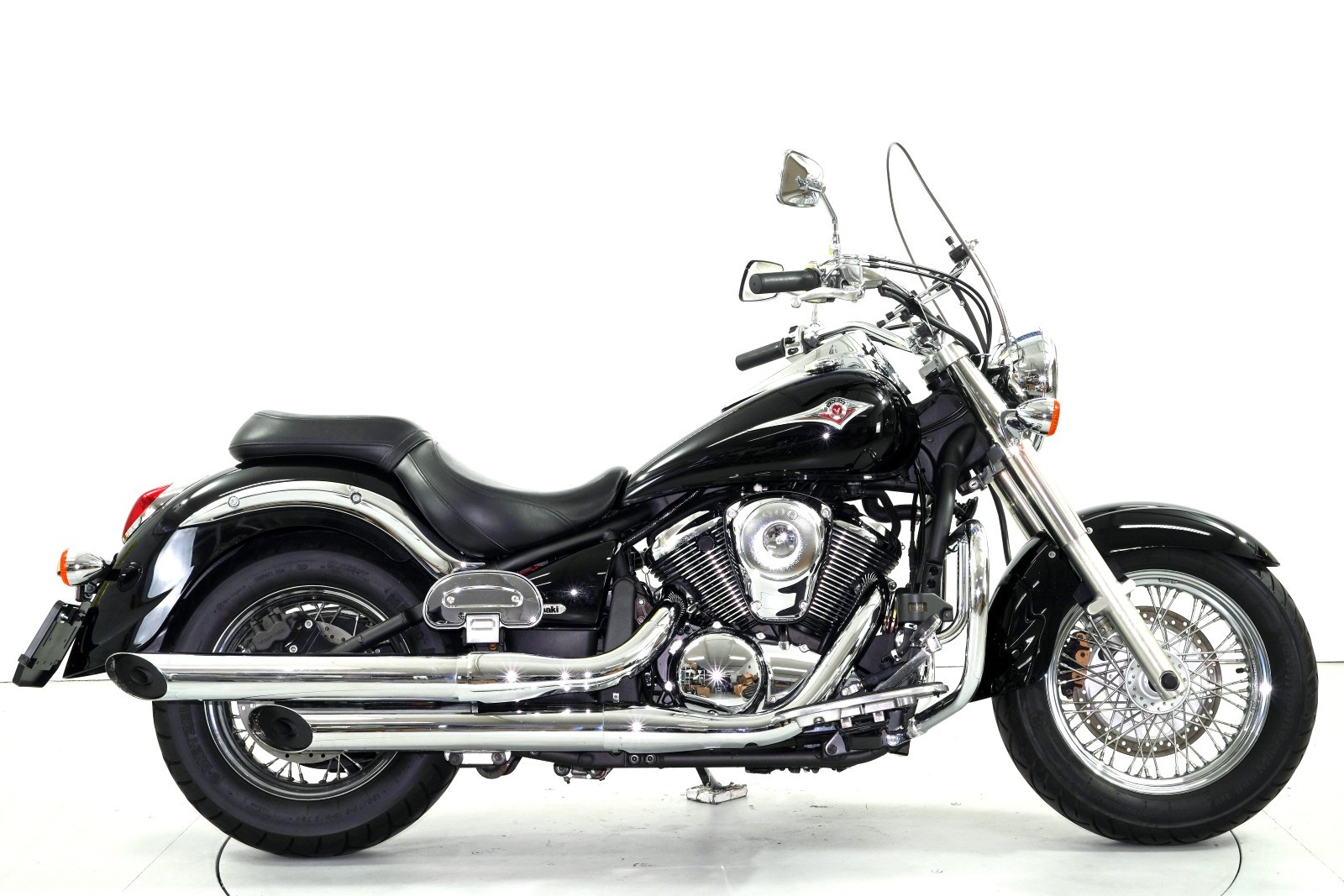 KAWASAKI VN 900 Classic-image-3