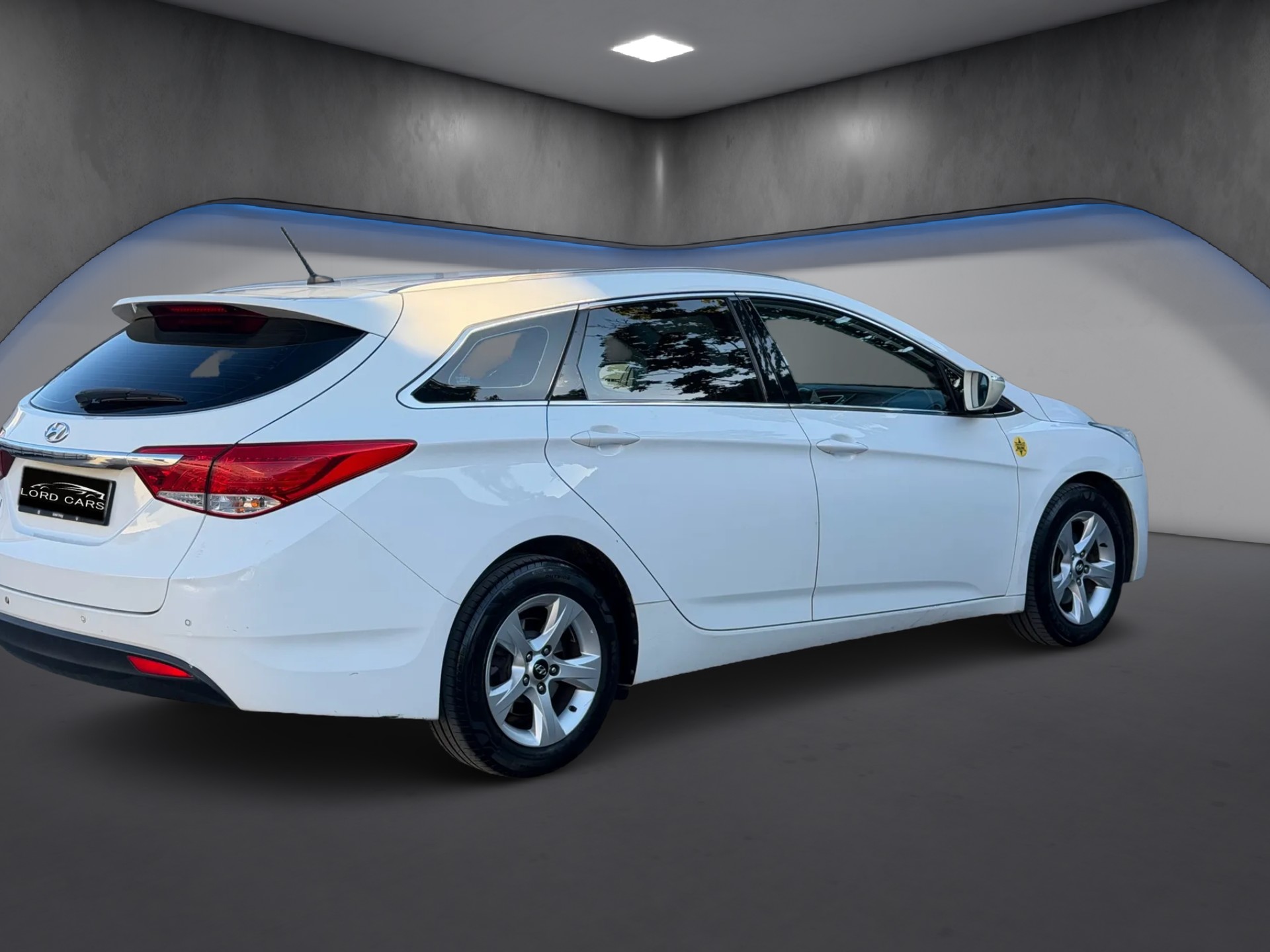 HYUNDAI i40 Wagon 1.6 GDI ISG Comfort-showroom-element-3