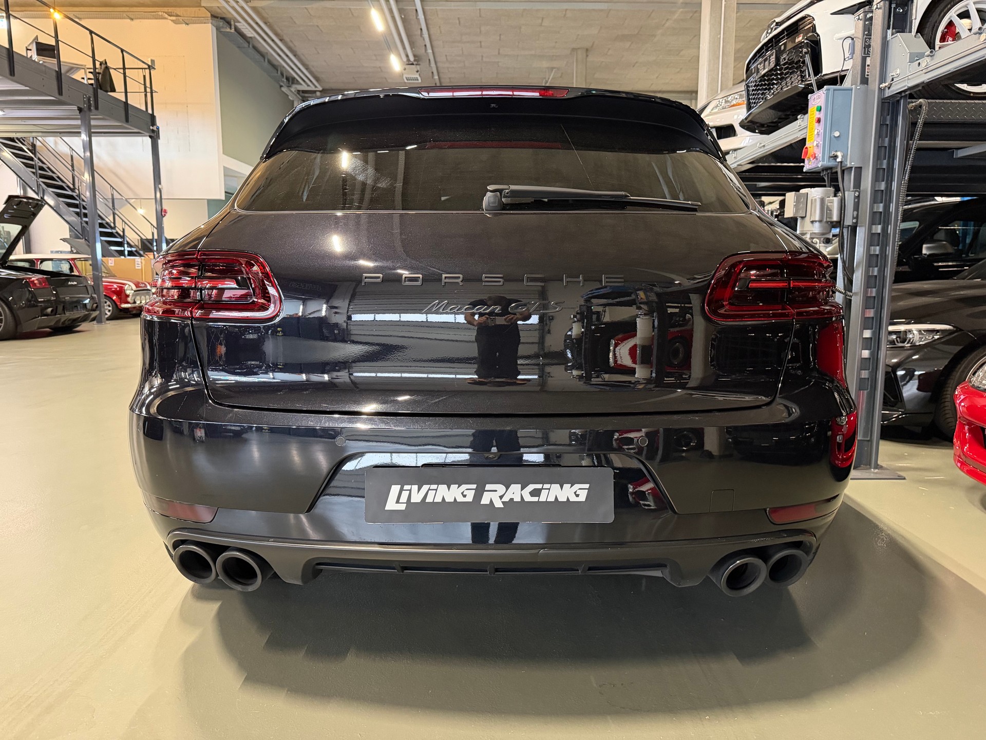 PORSCHE Macan GTS PDK-showroom-element-3