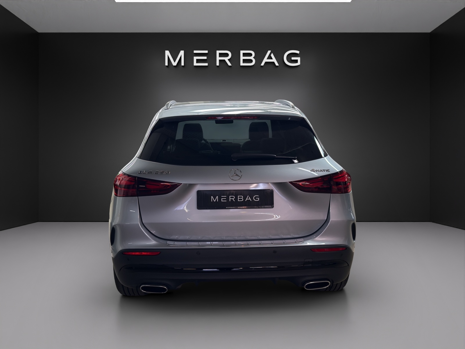 MERCEDES-BENZ GLA 250 4Matic 8G-DCT Swiss Star-image-3