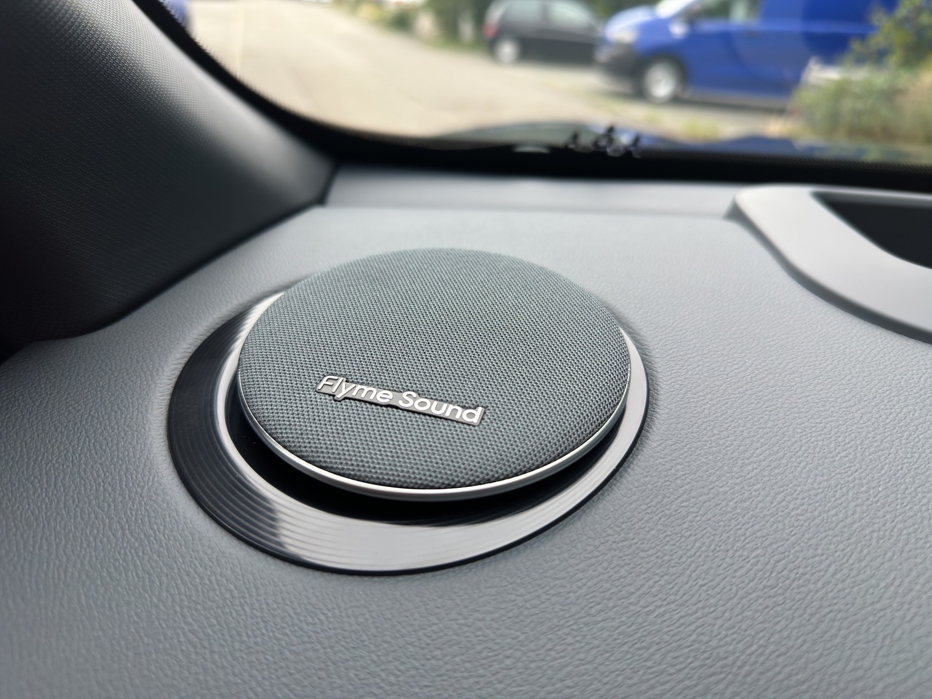 GEELY EM-i Max+ PHEV-image-25