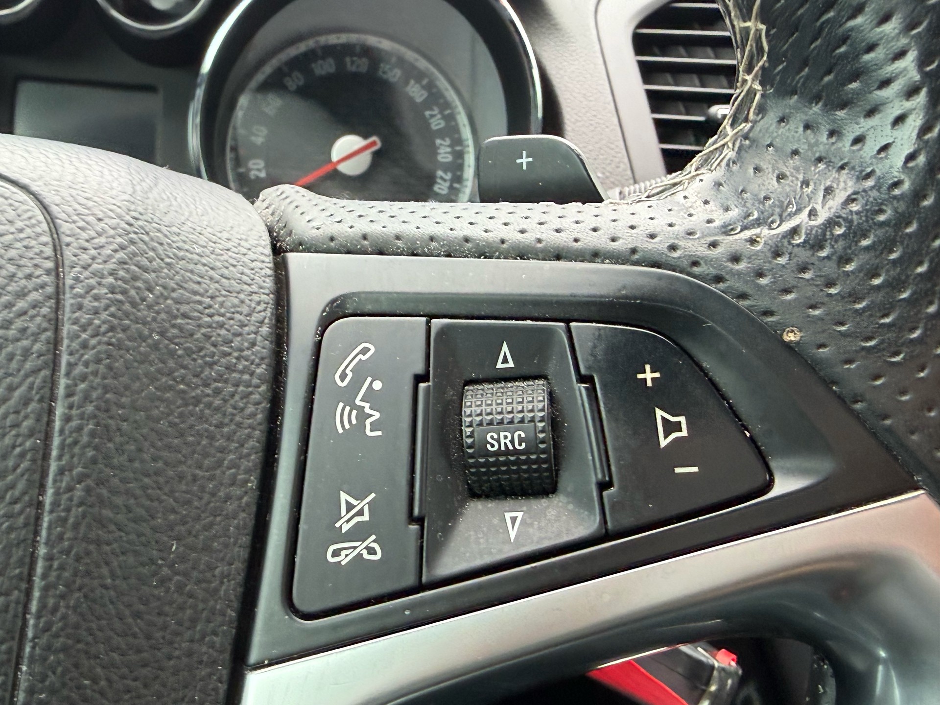 OPEL Insignia 2.8 Turbo OPC 4WD Automatic-image-14