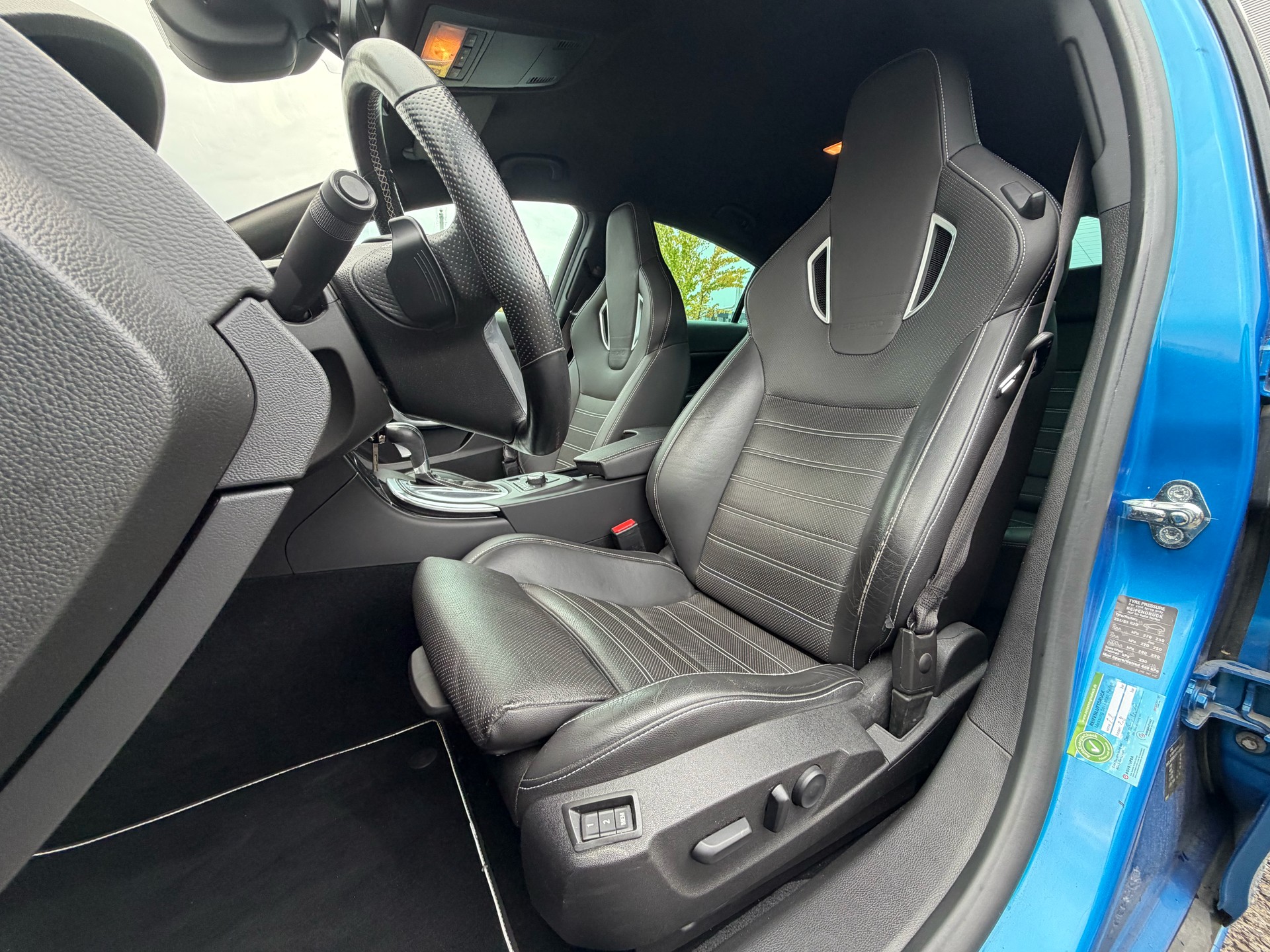 OPEL Insignia 2.8 Turbo OPC 4WD Automatic-image-8