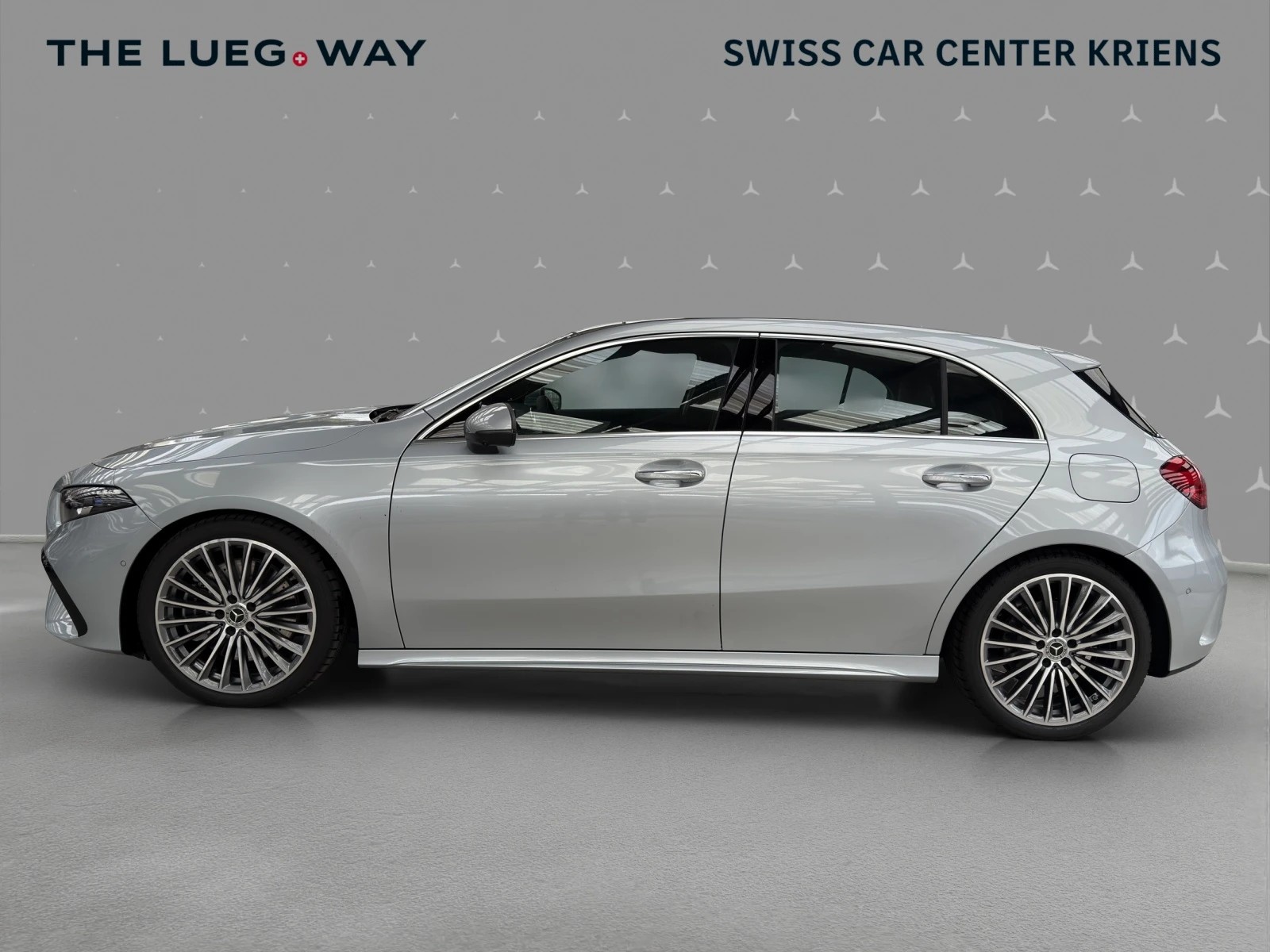 MERCEDES-BENZ A 250 4M - AMG / DISTRONIC / 360 Grad Kamera / Soundsystem-showroom-element-1