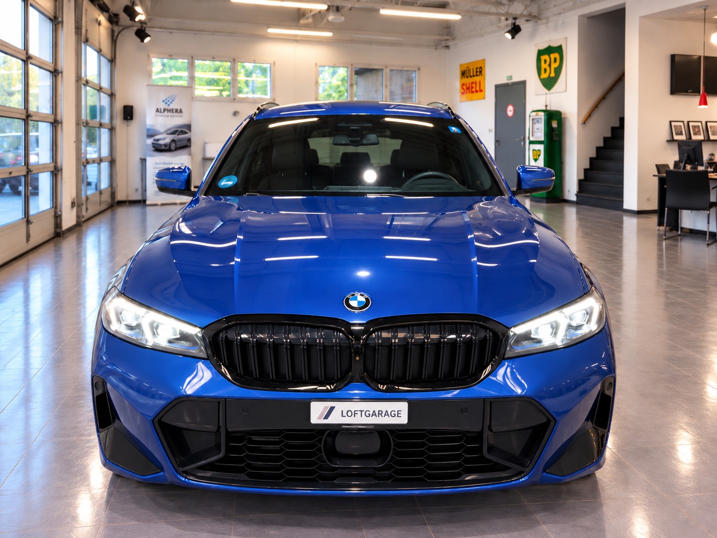 BMW 320d xDrive 48V Touring Steptronic M Sport Pro + AHK 1800kg-showroom-element-3