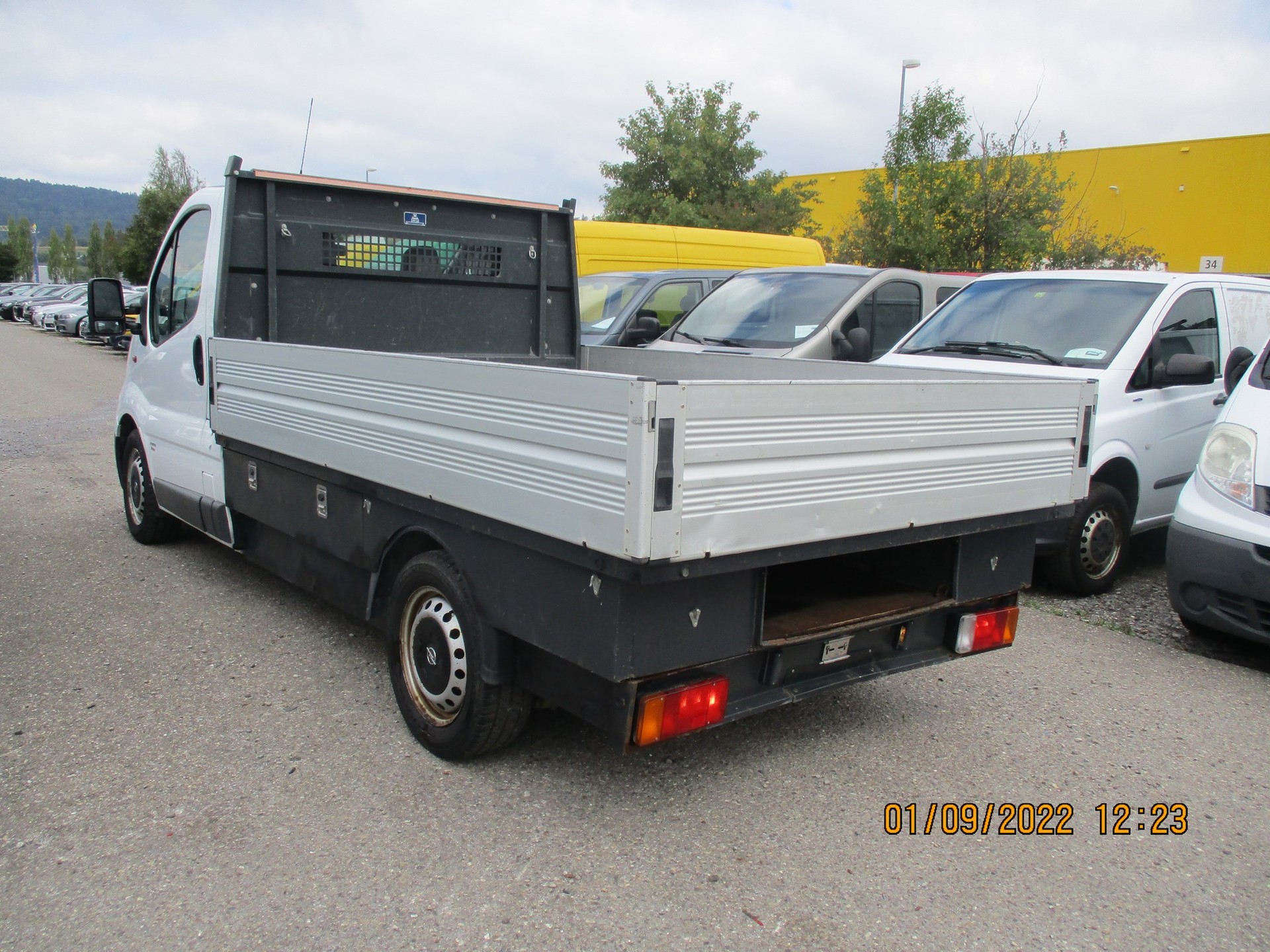 OPEL Vivaro 2.5 CDTI 2.9t L1H1-image-2