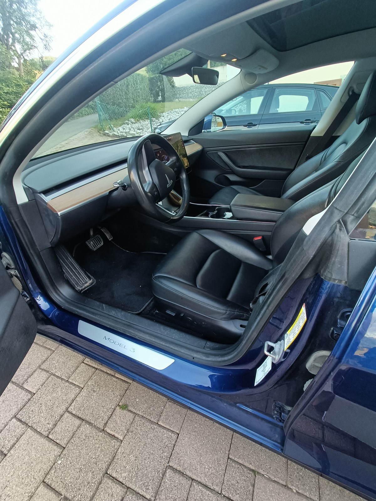 TESLA Model 3 Long Range Dual Motor AWD-image-4