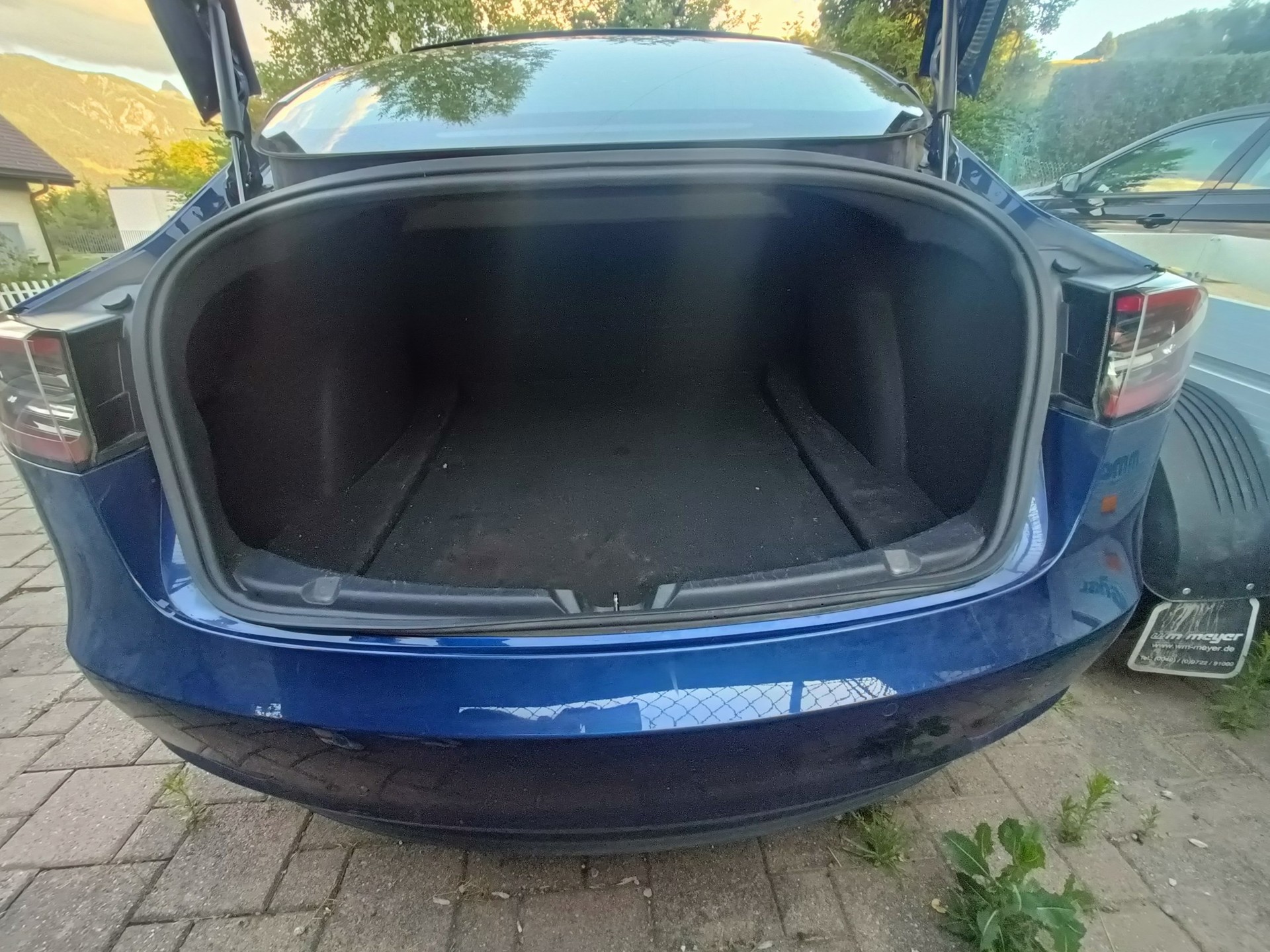 TESLA Model 3 Long Range Dual Motor AWD-image-12