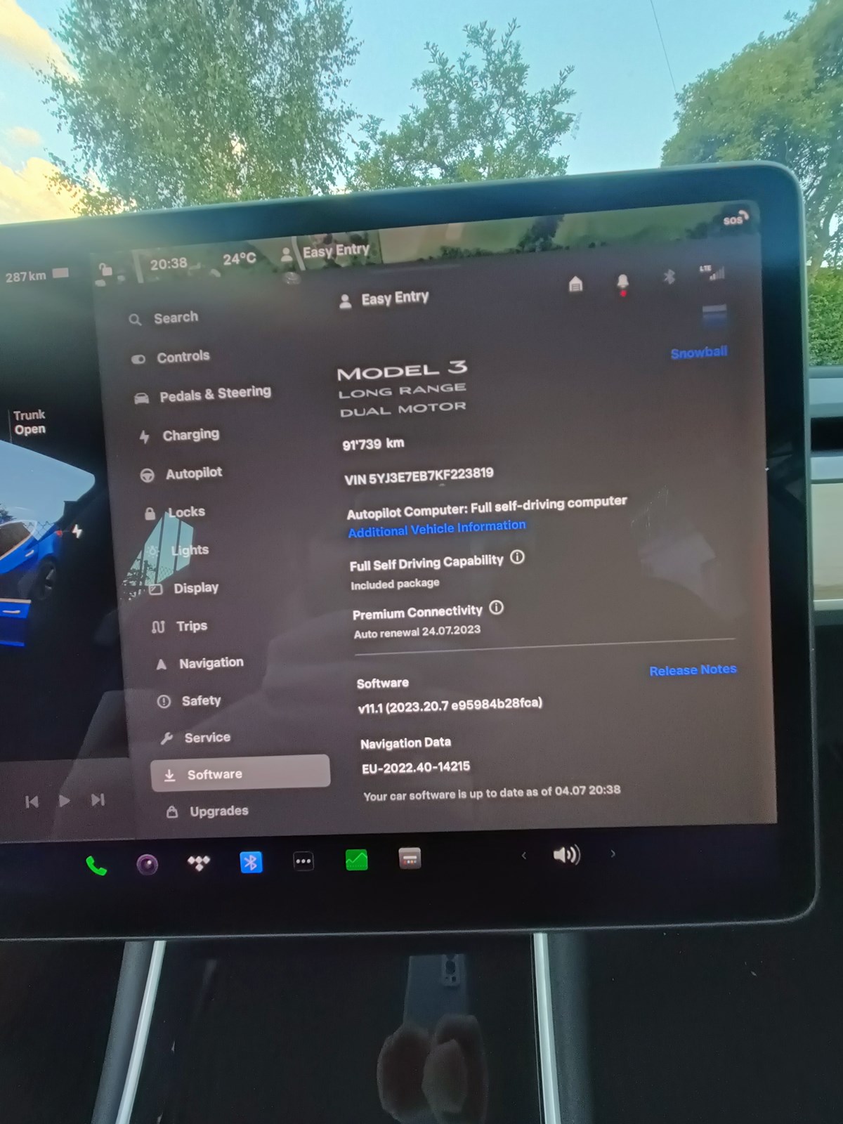 TESLA Model 3 Long Range Dual Motor AWD-image-17