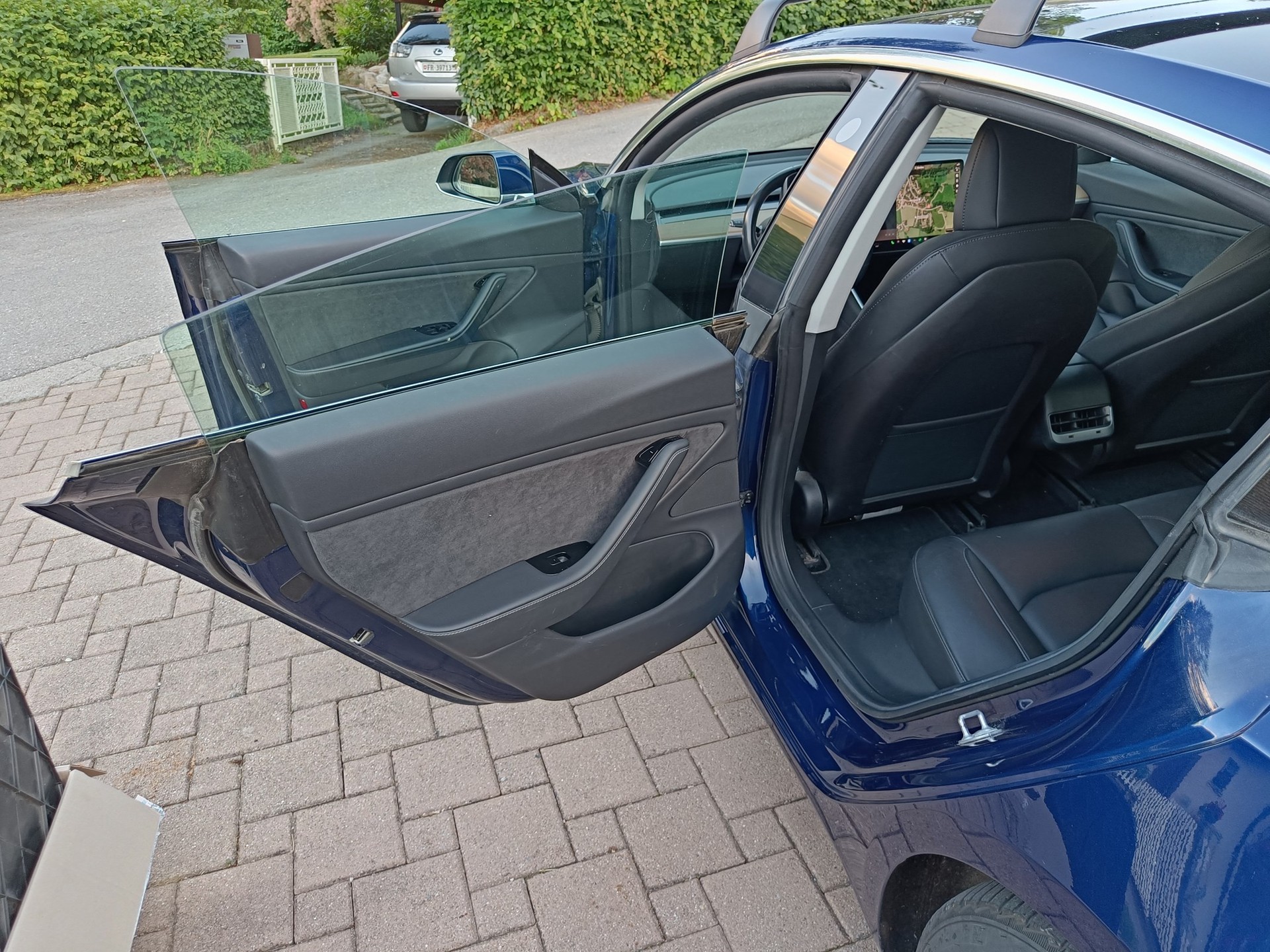 TESLA Model 3 Long Range Dual Motor AWD-image-15