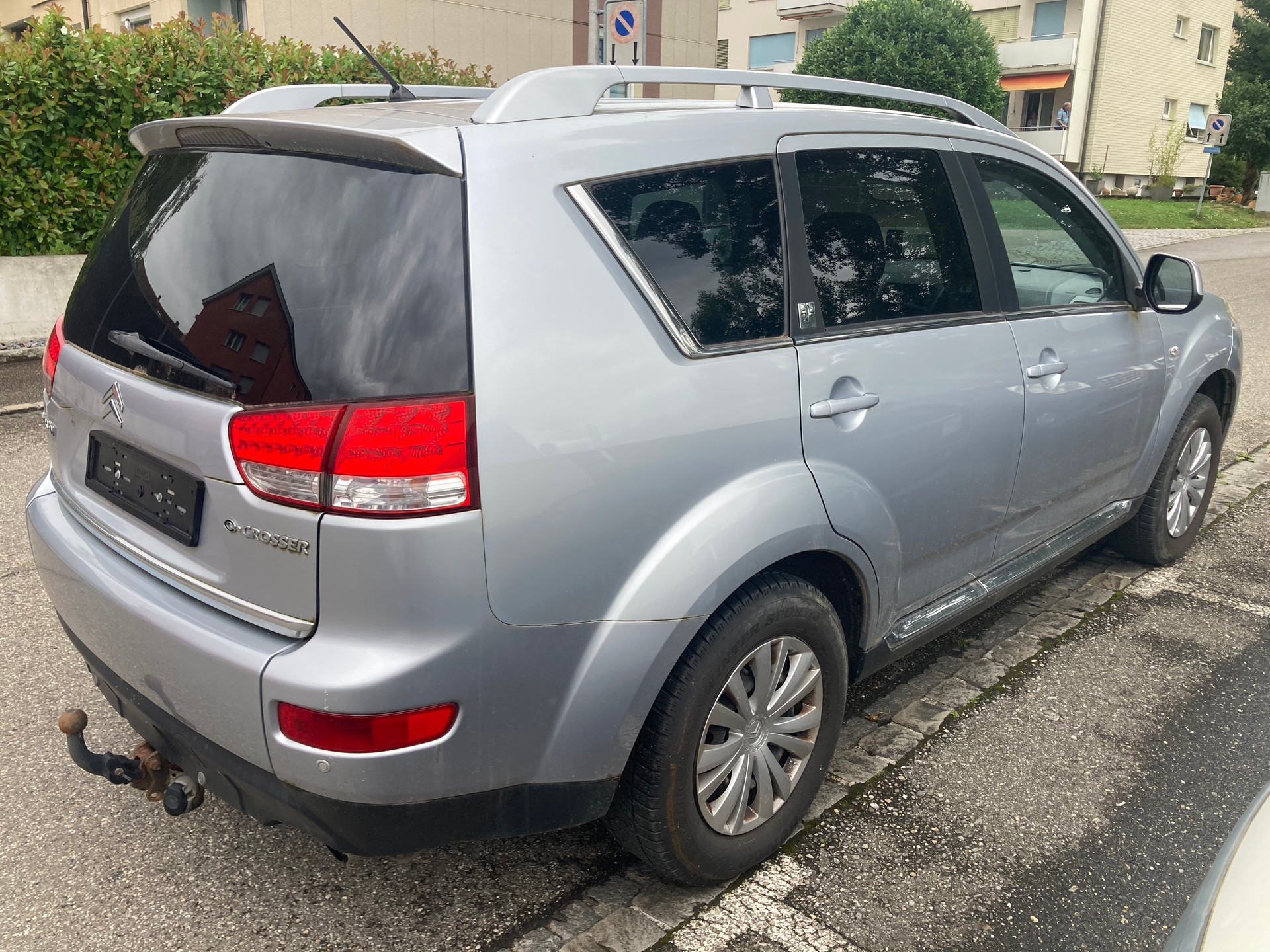 CITROEN C-Crosser 2.4 VTR CVT-image-2