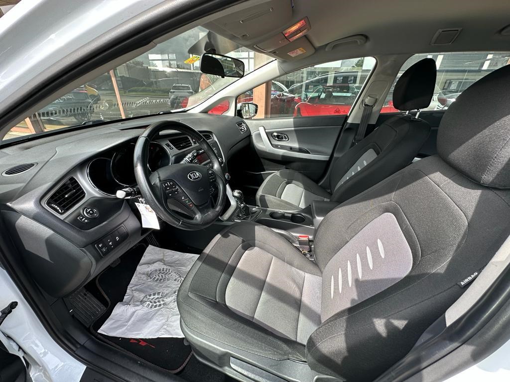 KIA CEED-image-5