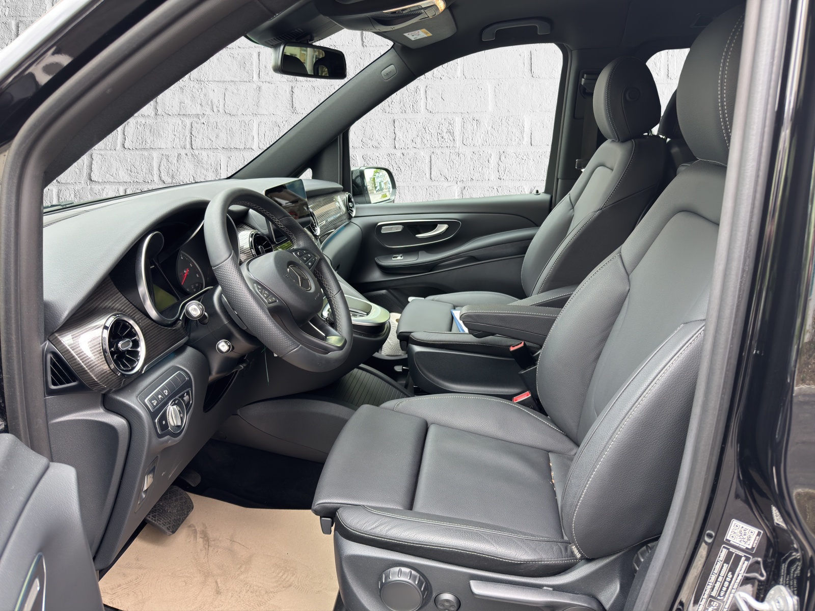 MERCEDES-BENZ V 250 d extralang Avantgarde 4Matic 9G-Tronic-image-8
