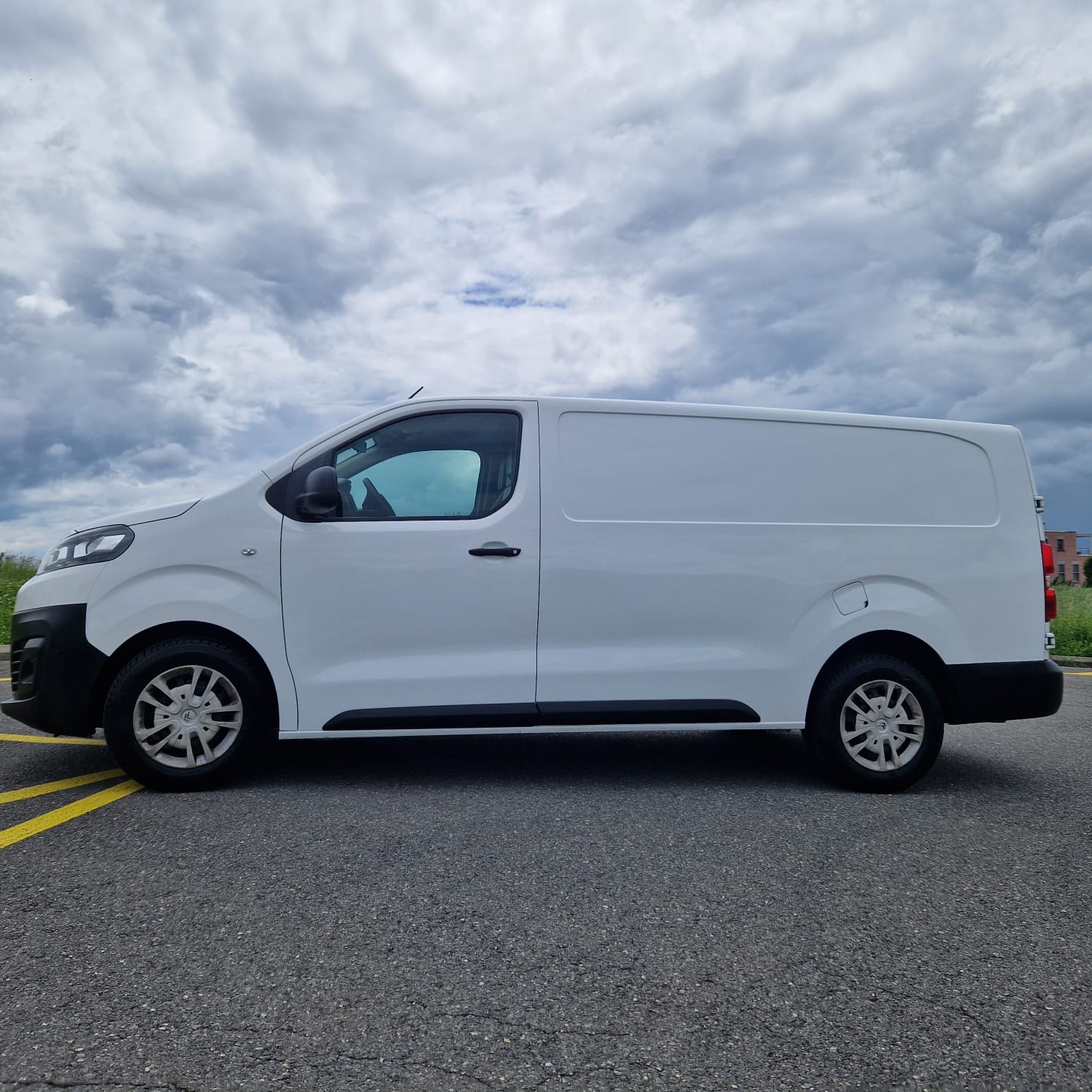 CITROEN Jumpy 2.0 BlueHDi 150 S&S XL Attraction-image-15