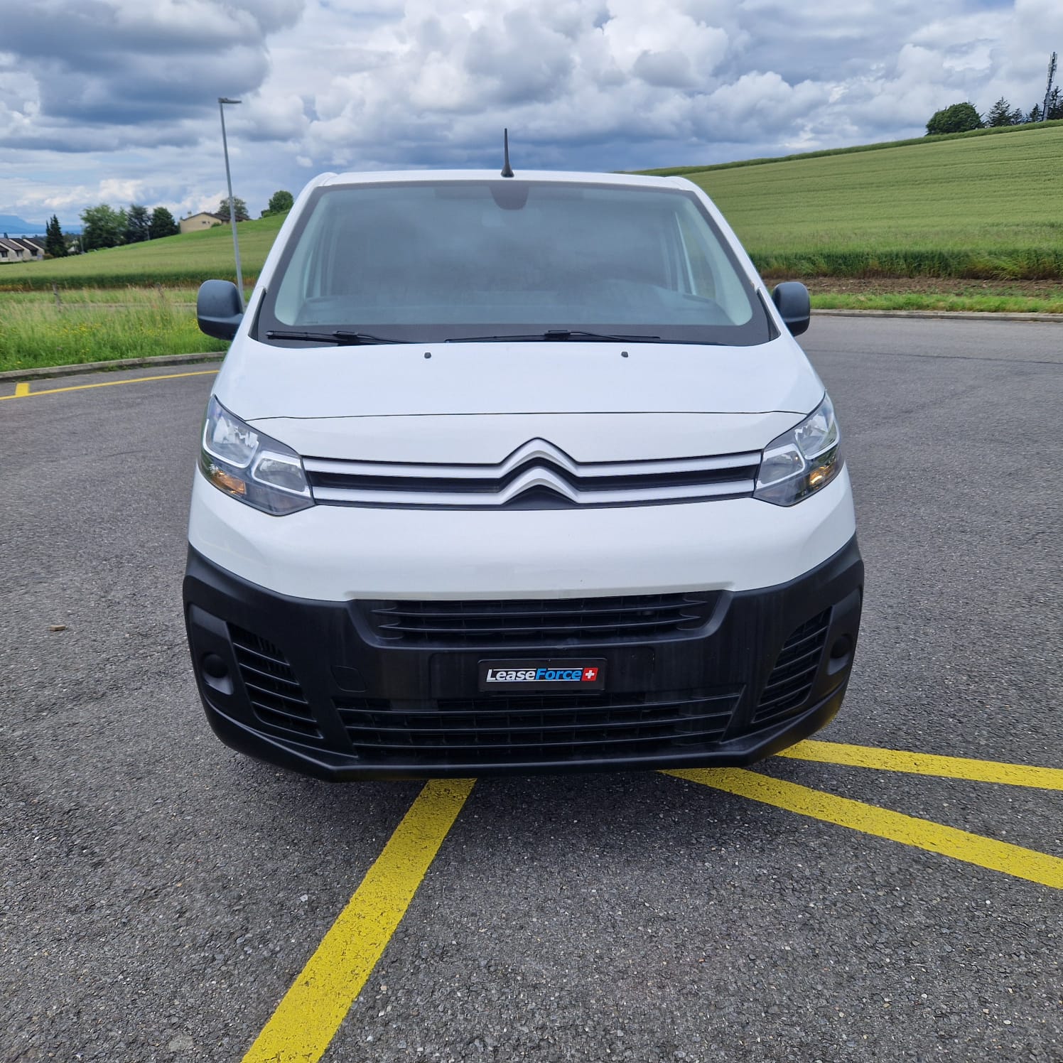 CITROEN Jumpy 2.0 BlueHDi 150 S&S XL Attraction-image-23