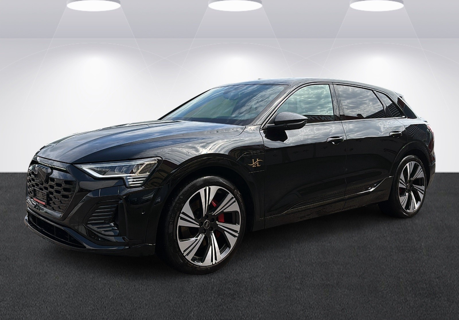 AUDI Q8 55 e-tron Black Edition quattro