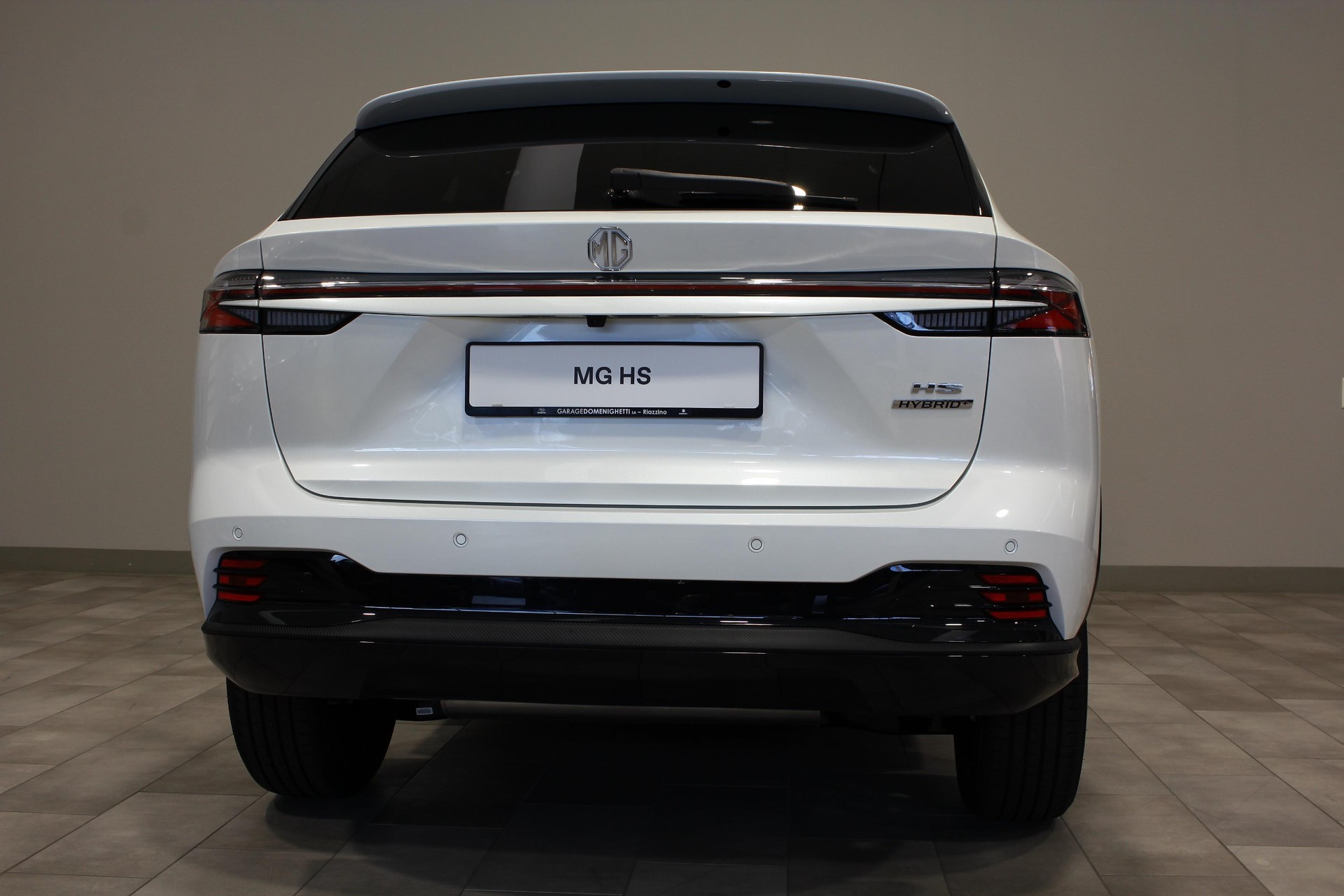 MG HS 1.5 Hybrid Luxury-image-4