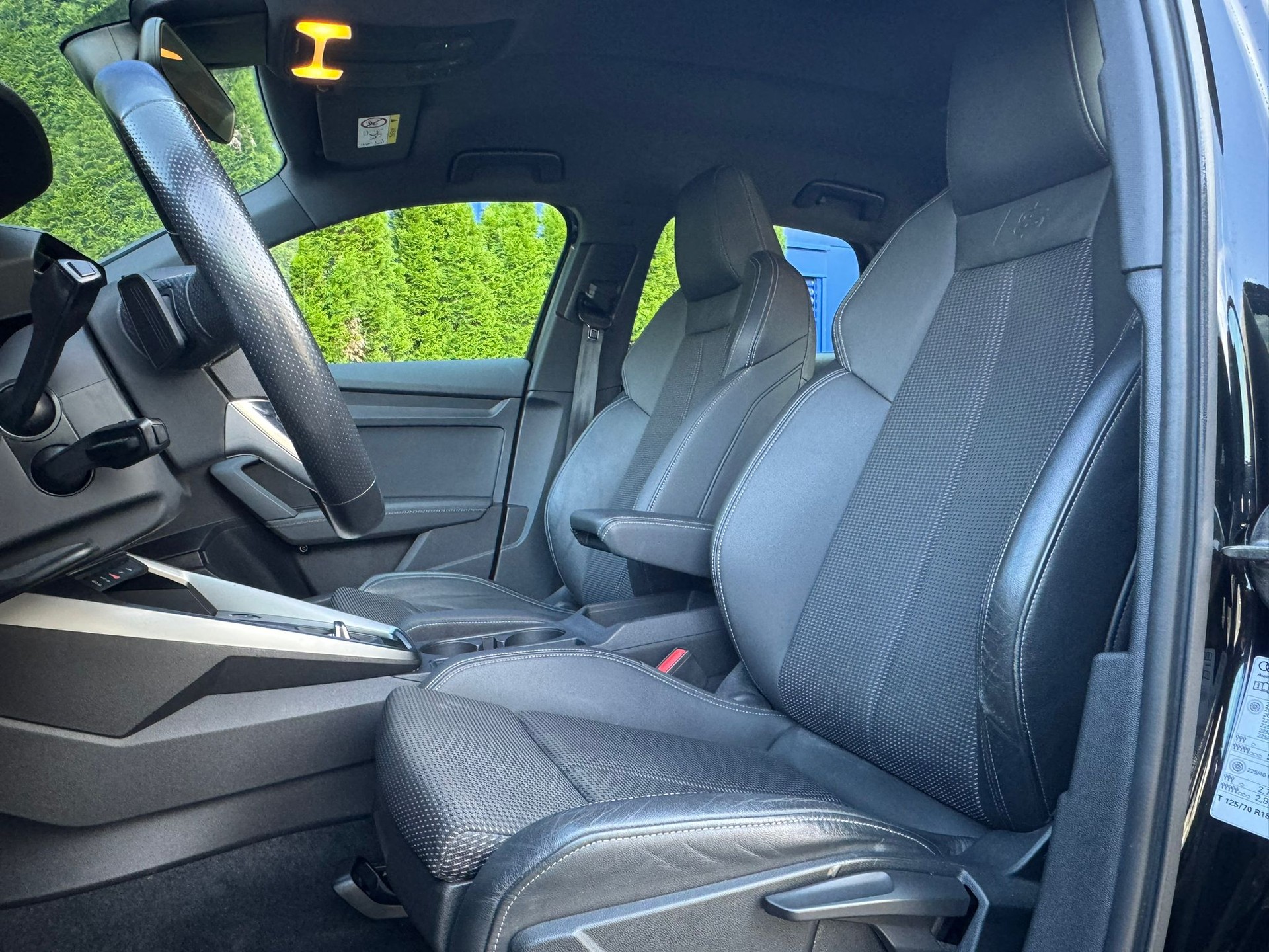 AUDI A3 Sportback 35 TFSI S-tronic-image-12